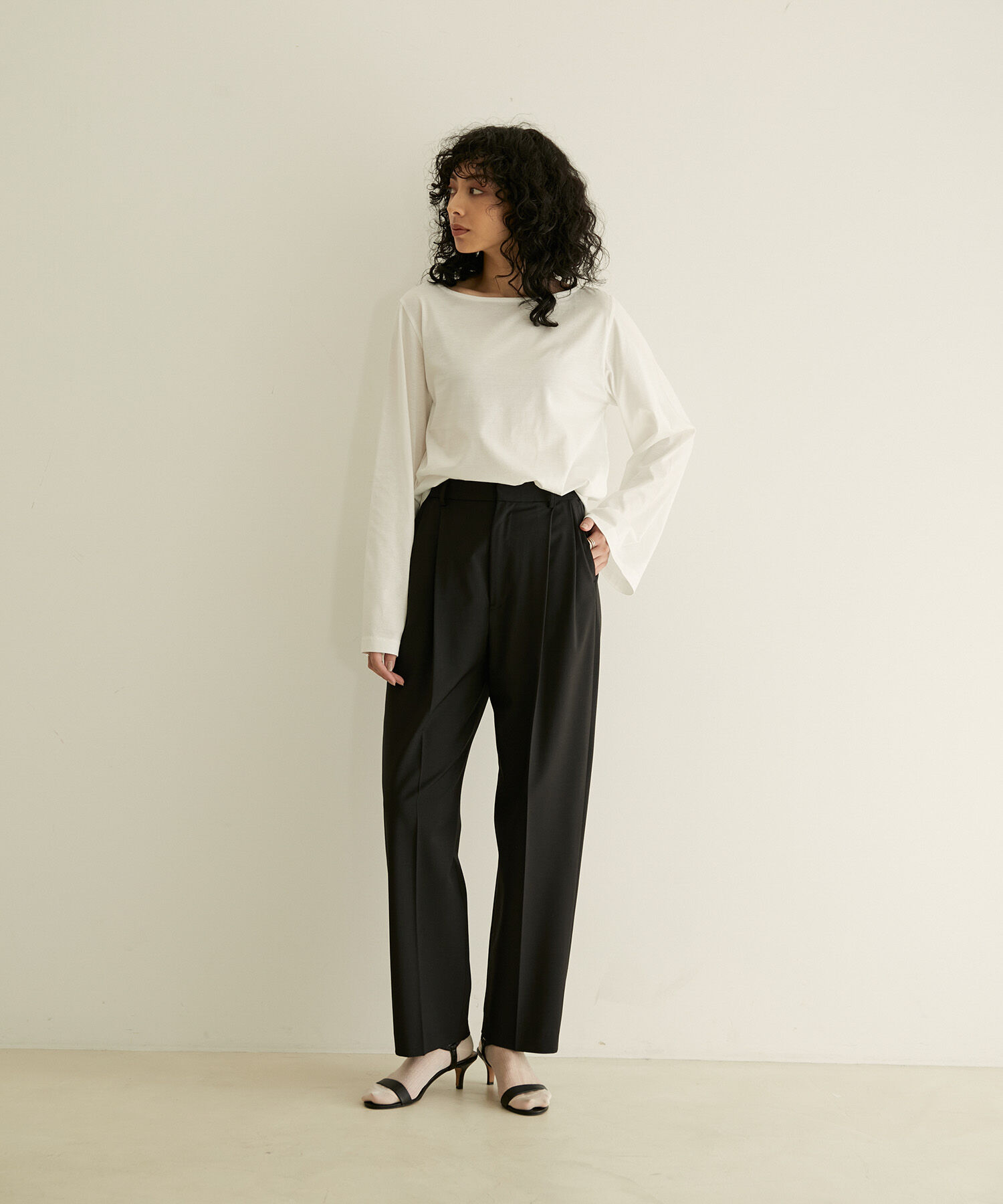 SALON adam et rope'「【UVカット】prima zymフレアースリーブTシャツ」|Tシャツ・カットソー|