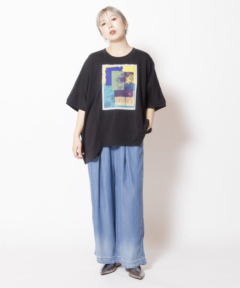  「アシンメトリーグラフィックTシャツ」|Tシャツ・カットソー|