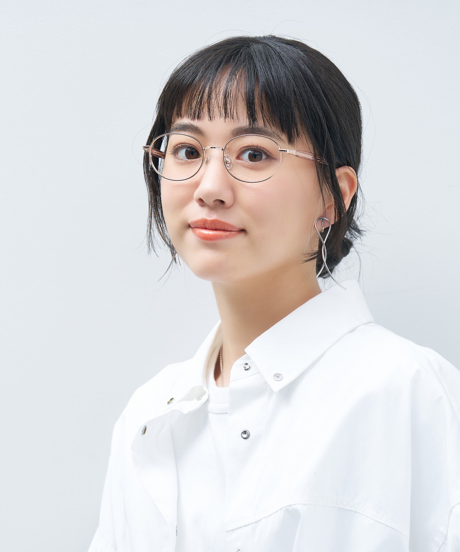  「オーバル型 メガネ｜上品で高級感のある 大人可愛いメガネ フェミニン レンズ交換券付き STANDARD MUSE」|メガネ|