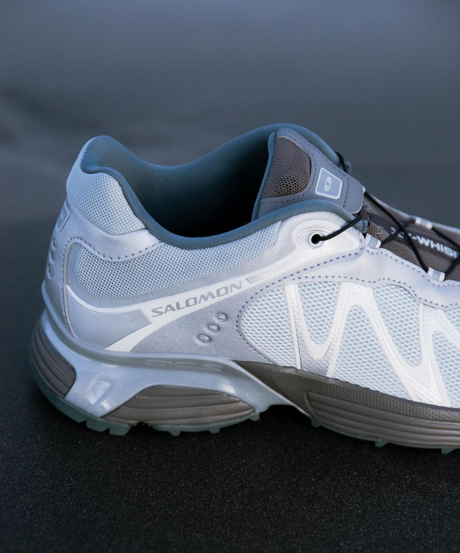 URBAN RESEARCH「『26-30サイズ』SALOMON　EXCLUSIVE XT-WHISPER」|スニーカー|