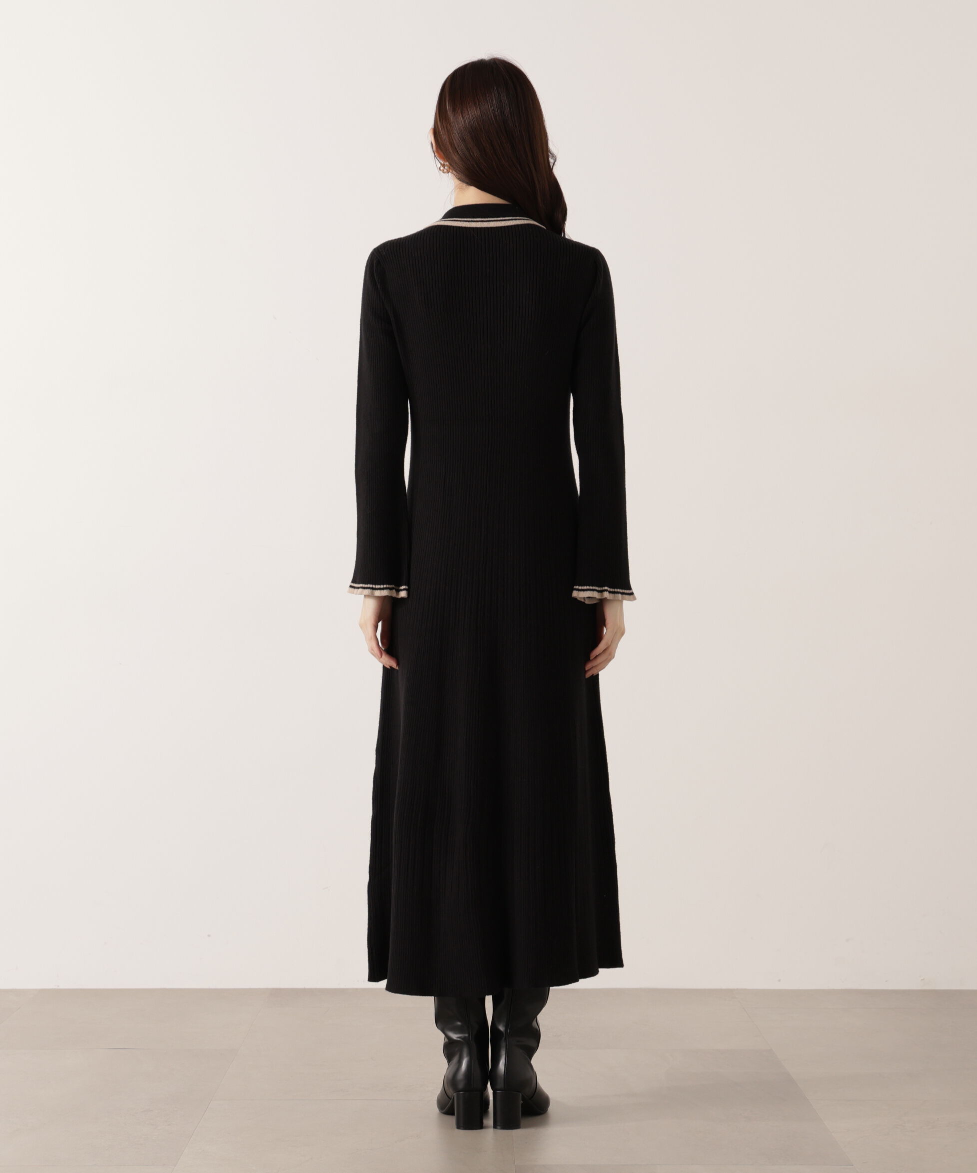 PROPORTION BODY DRESSING「《EDIT COLOGNE》バイカラー衿ニットワンピース 25AW」|ワンピース|