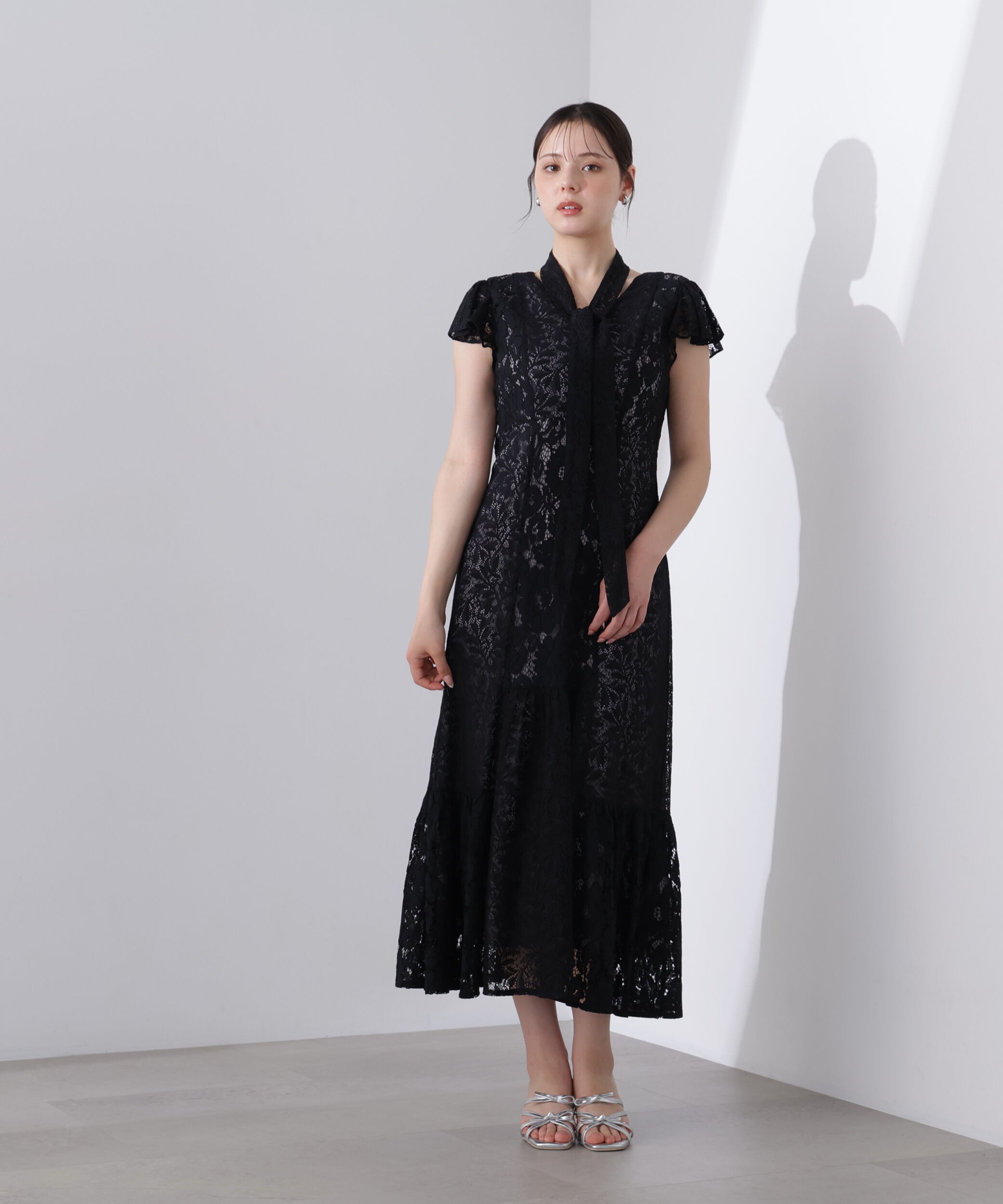 PROPORTION BODY DRESSING「〈Lou Lou fee（ルルーフェ）〉タイ付きレースワンピース」|ワンピース|
