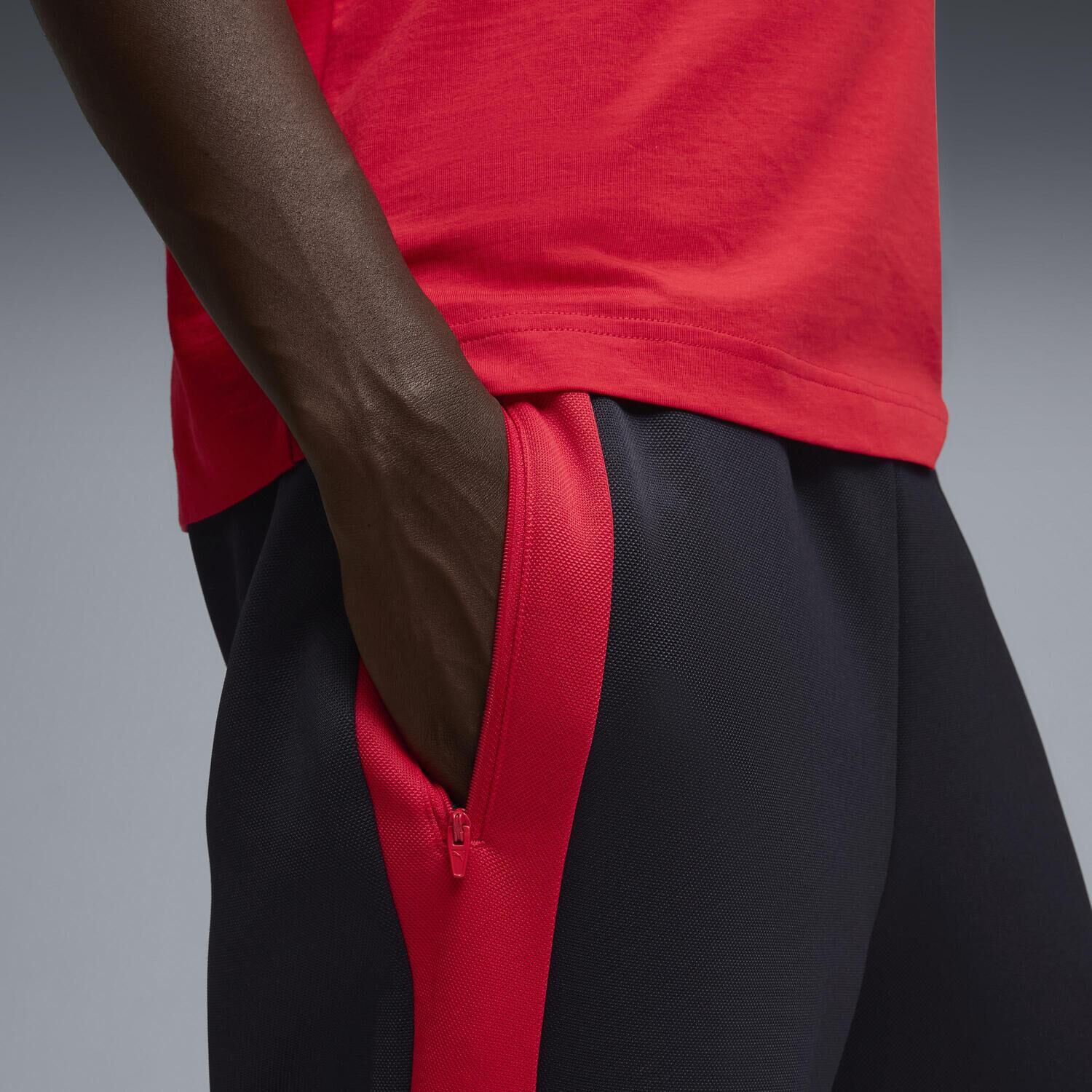 PUMA「【PUMA ｳｪｱ】M T7 RELAXED BIG CAT TRACK PT」|チノ|