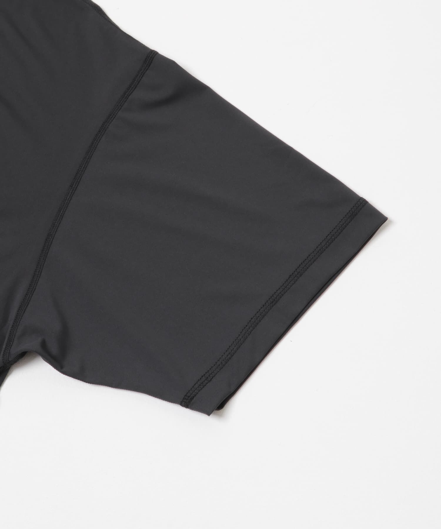 URBAN RESEARCH「『別注』NANGA&times;URBAN RESEARCH RASH GUARD SHORT-SLEEVE」|Tシャツ・カットソー|