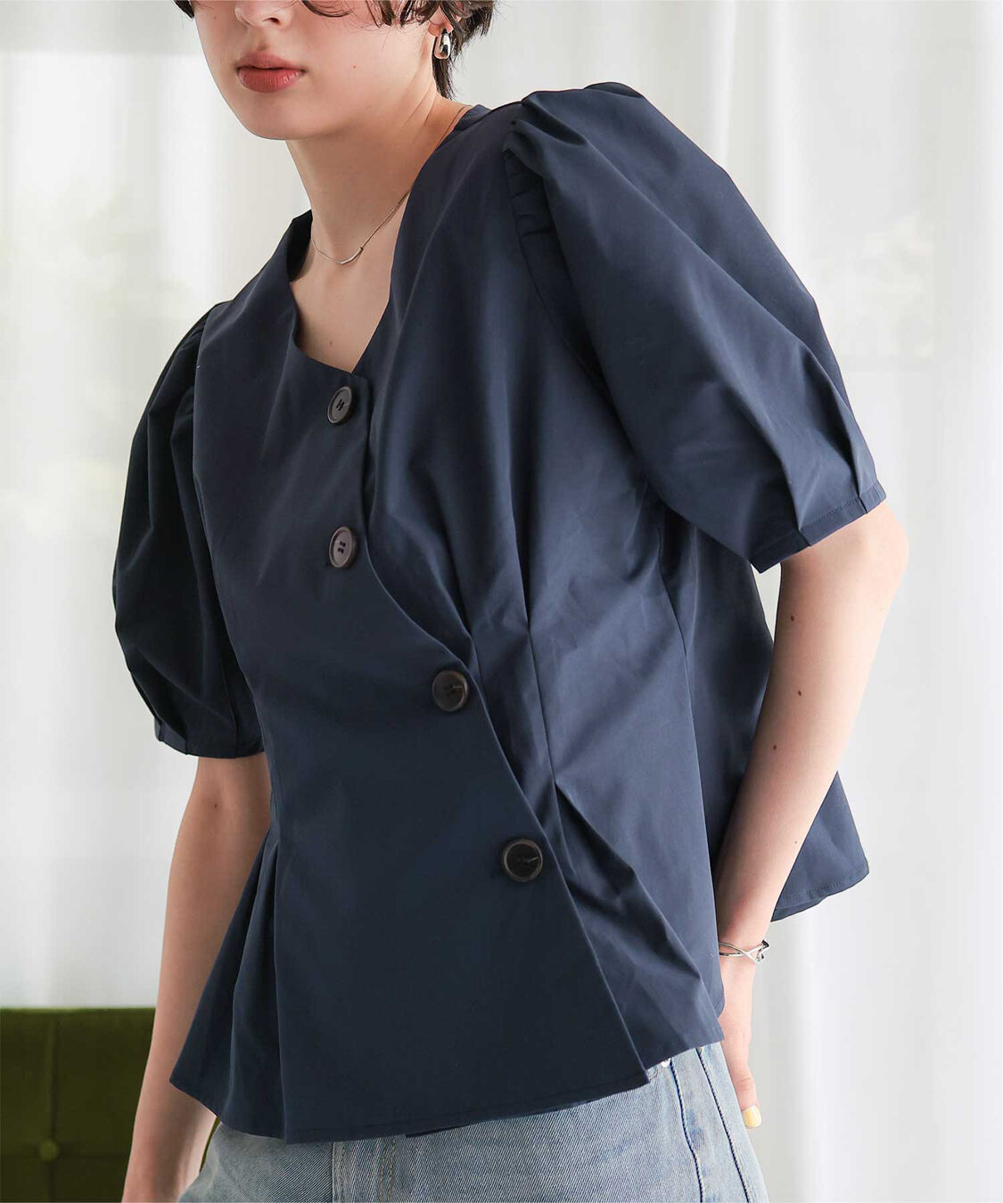 titivate「【ほたるさんコラボアイテム】アシンメトリーペプラムデザインブラウス」|シャツ・ブラウス|ネイビー