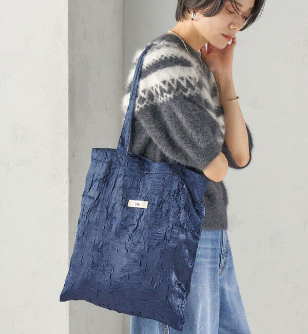 SHIPS for women「《予約》【SHIPS別注】Uhr: クラッシュ サテン トート バッグ」|トートバッグ|ネイビー