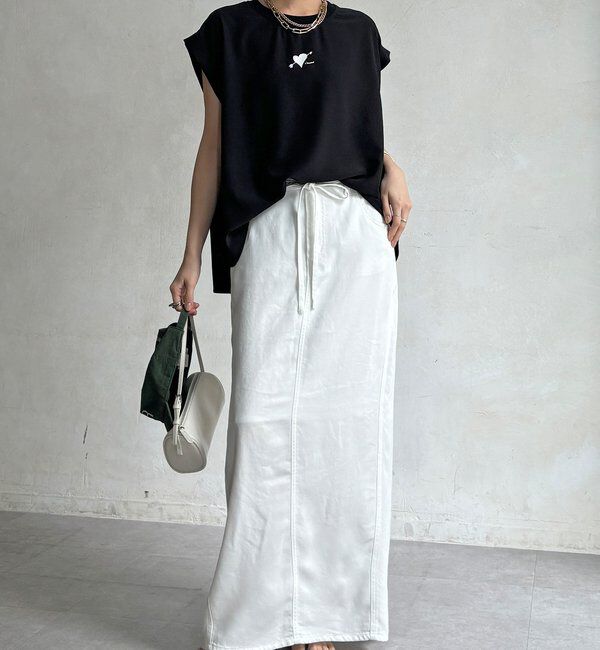  「【WEB限定】ハートバックロゴプリントTEE」|Tシャツ・カットソー|