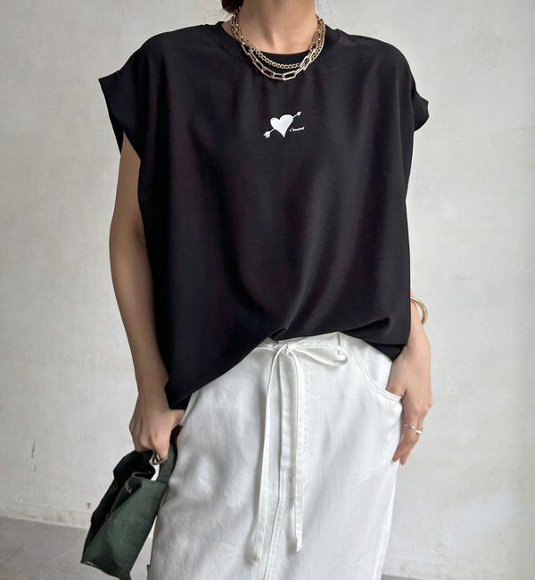  「【WEB限定】ハートバックロゴプリントTEE」|Tシャツ・カットソー|