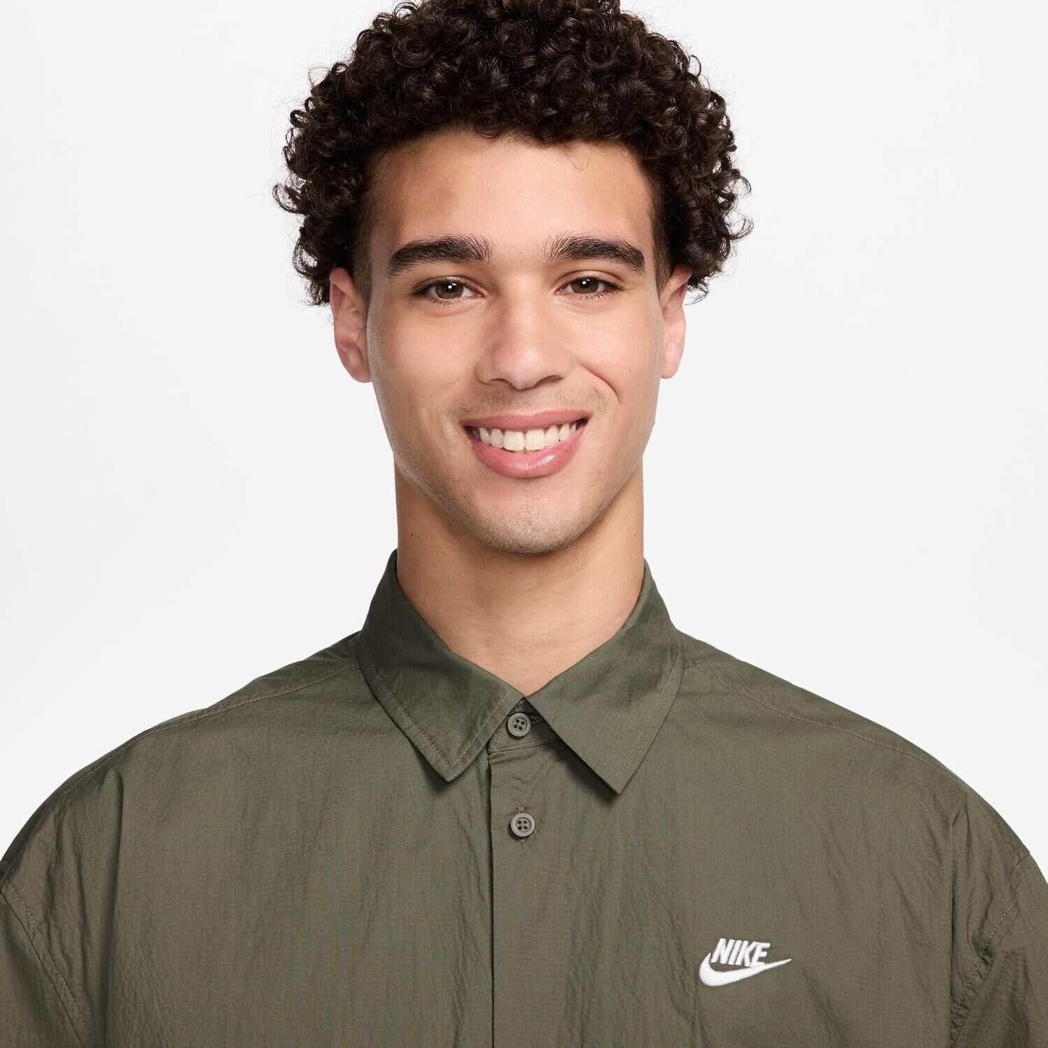 NIKE「【NIKE ｳｪｱ】M CLB SS BTN SHIRT OS」|Tシャツ・カットソー|