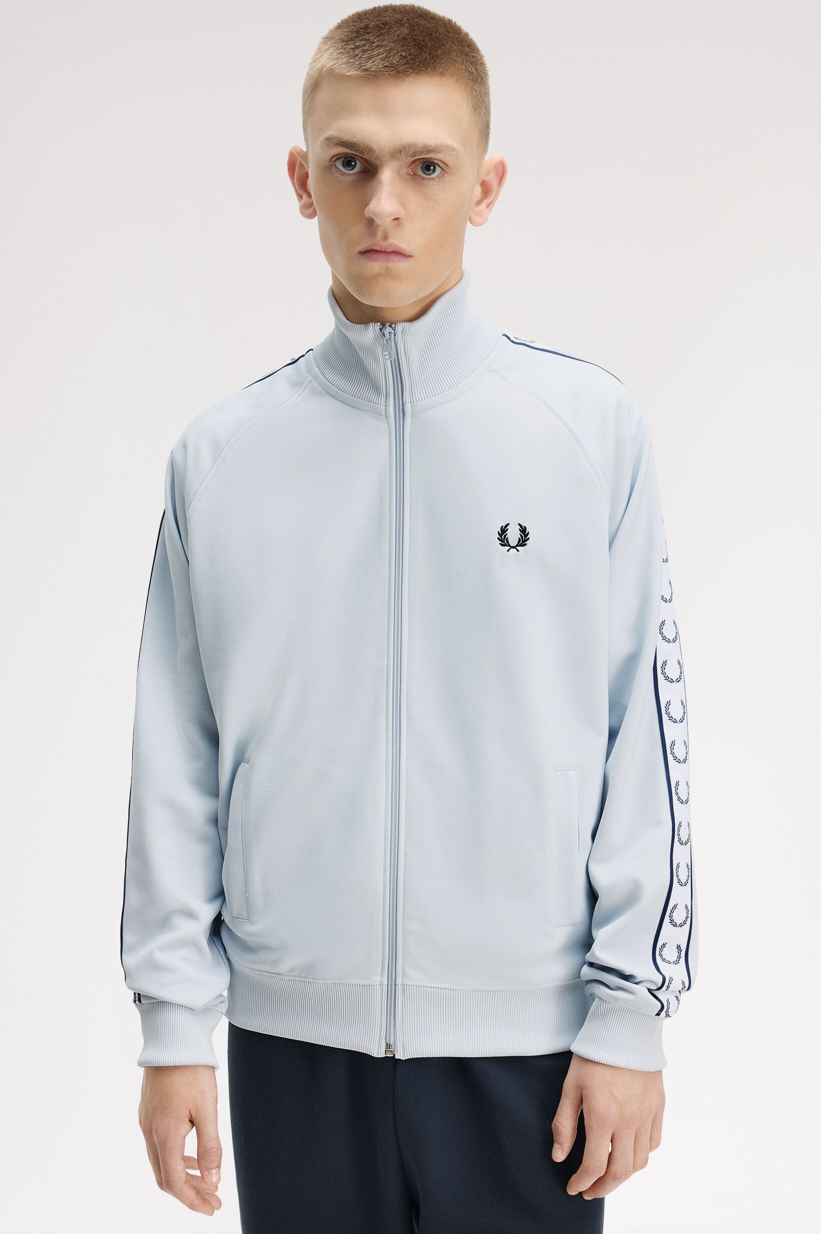 Taped Track Jacket／フレッドペリートラックジャケット（FRED PERRY 