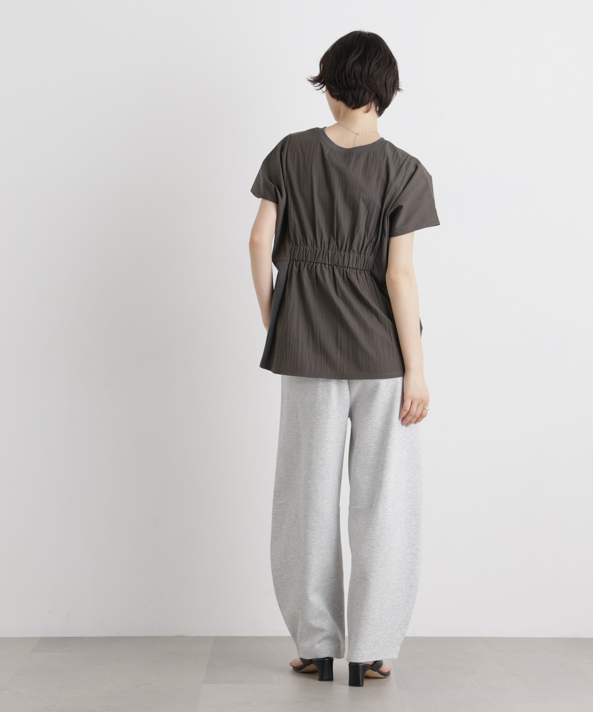 nano･universe「タフタコンビバックギャザーデザインカットトップス」|Tシャツ・カットソー|