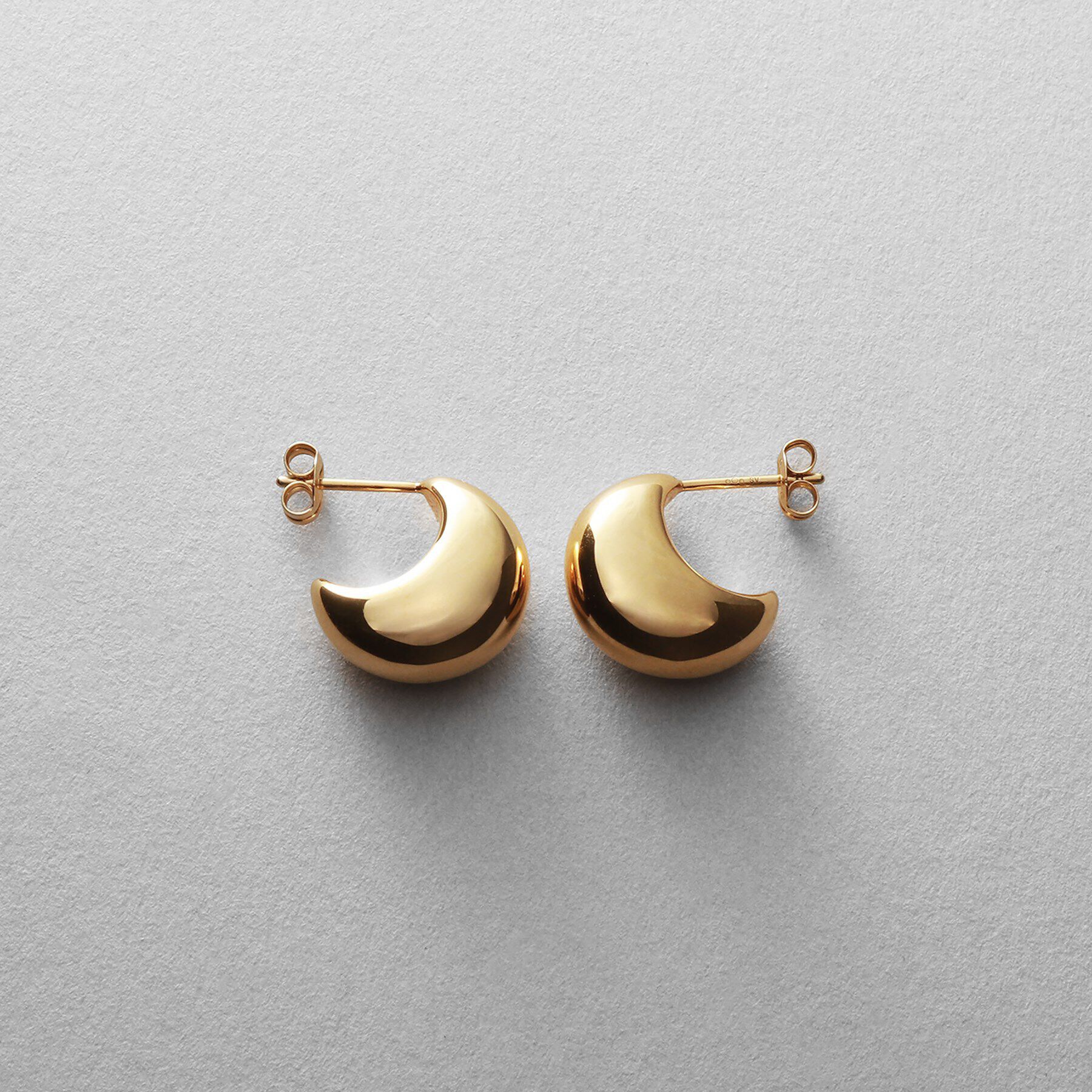 COCOSHNIK ONKITSCH「シルバー ホロウフープピアス ペアシェイプS GP」|ピアス|
