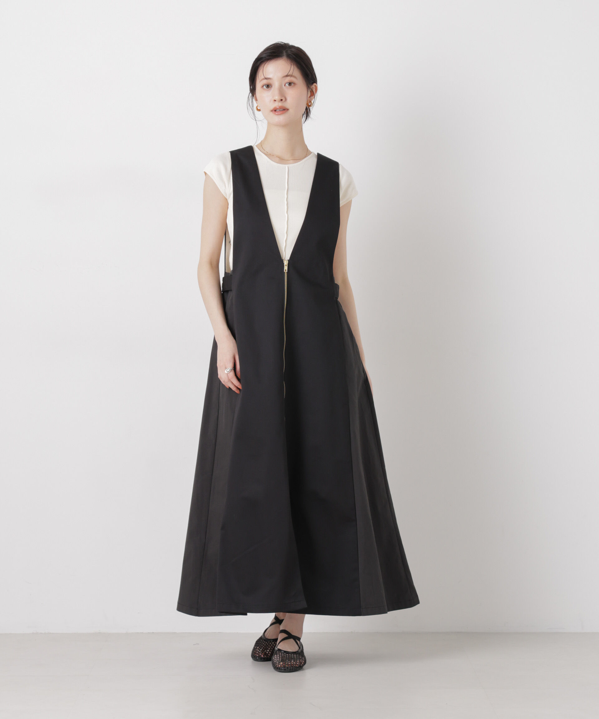 nano･universe「UNIVERSAL OVERALL/TWILL JUMPER SKIRT」|ワンピース|ブラック
