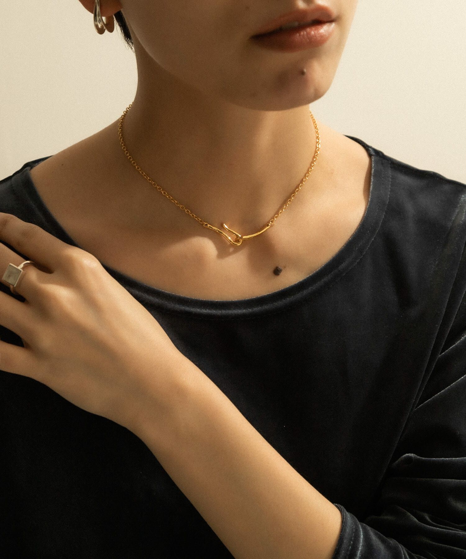 SMELLY「SMELLY so&rsquo;　mantel short necklace」|ネックレス|