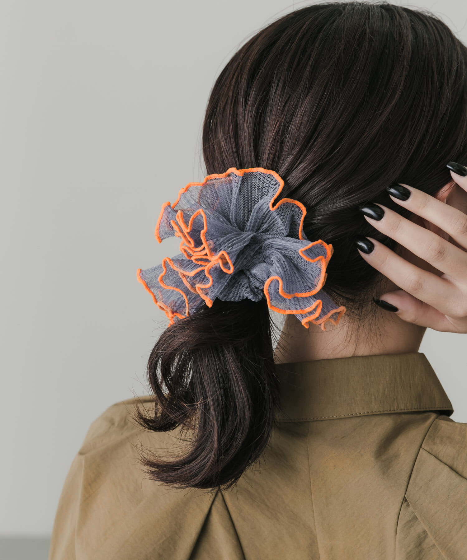 SMELLY「バイカラーシアーフリルシュシュ」|ヘアゴム・シュシュ|