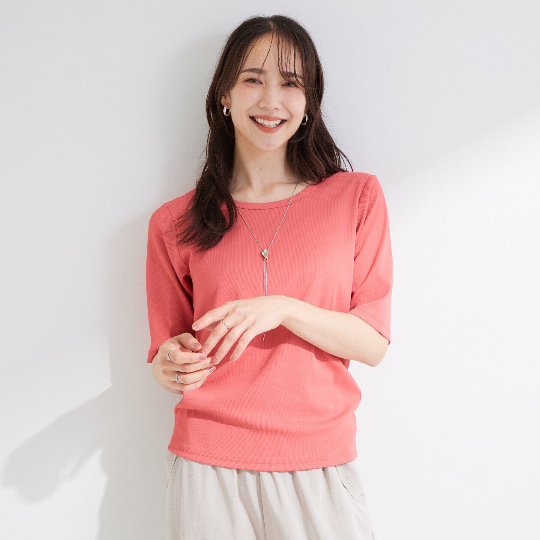 SHOO･LA･RUE「【ひんやり/前後2WAY/S-LL】着回しやすい 5分袖テレコトップス」|Tシャツ・カットソー|