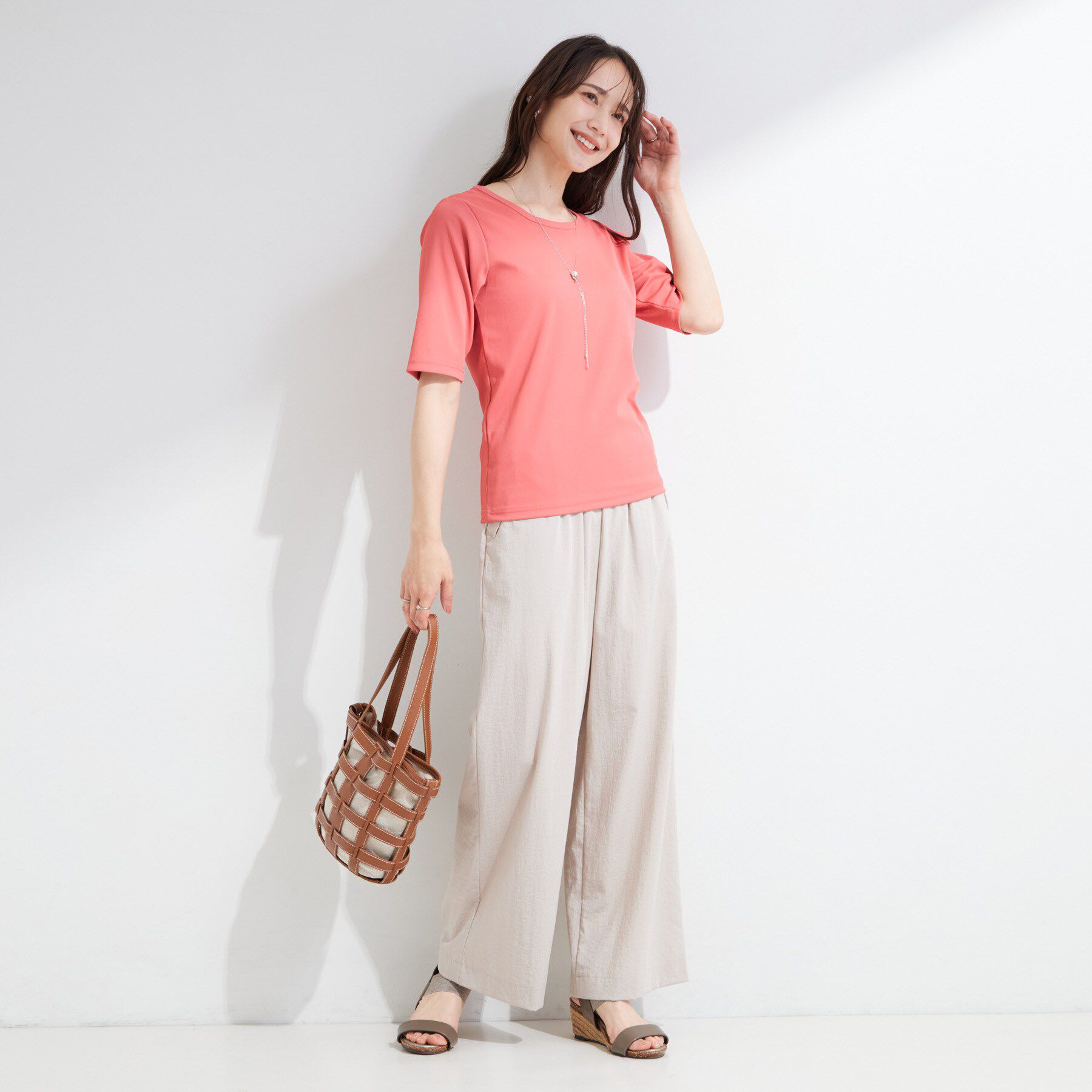 SHOO･LA･RUE「【ひんやり/前後2WAY/S-LL】着回しやすい 5分袖テレコトップス」|Tシャツ・カットソー|