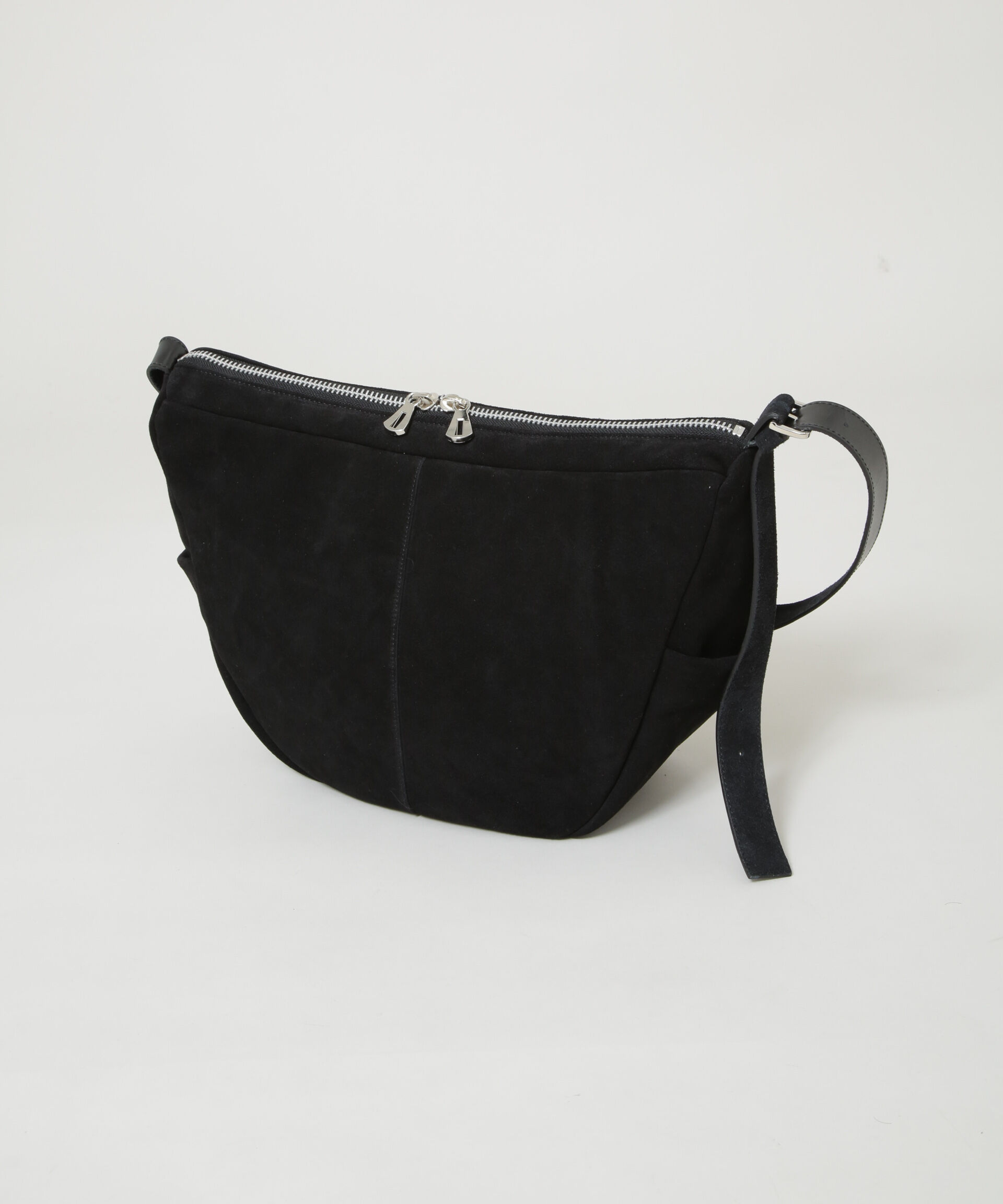 nano･universe「ITTI/別注 ANNIE MOON BAG / suede」|ショルダー・メッセンジャー|ブラック