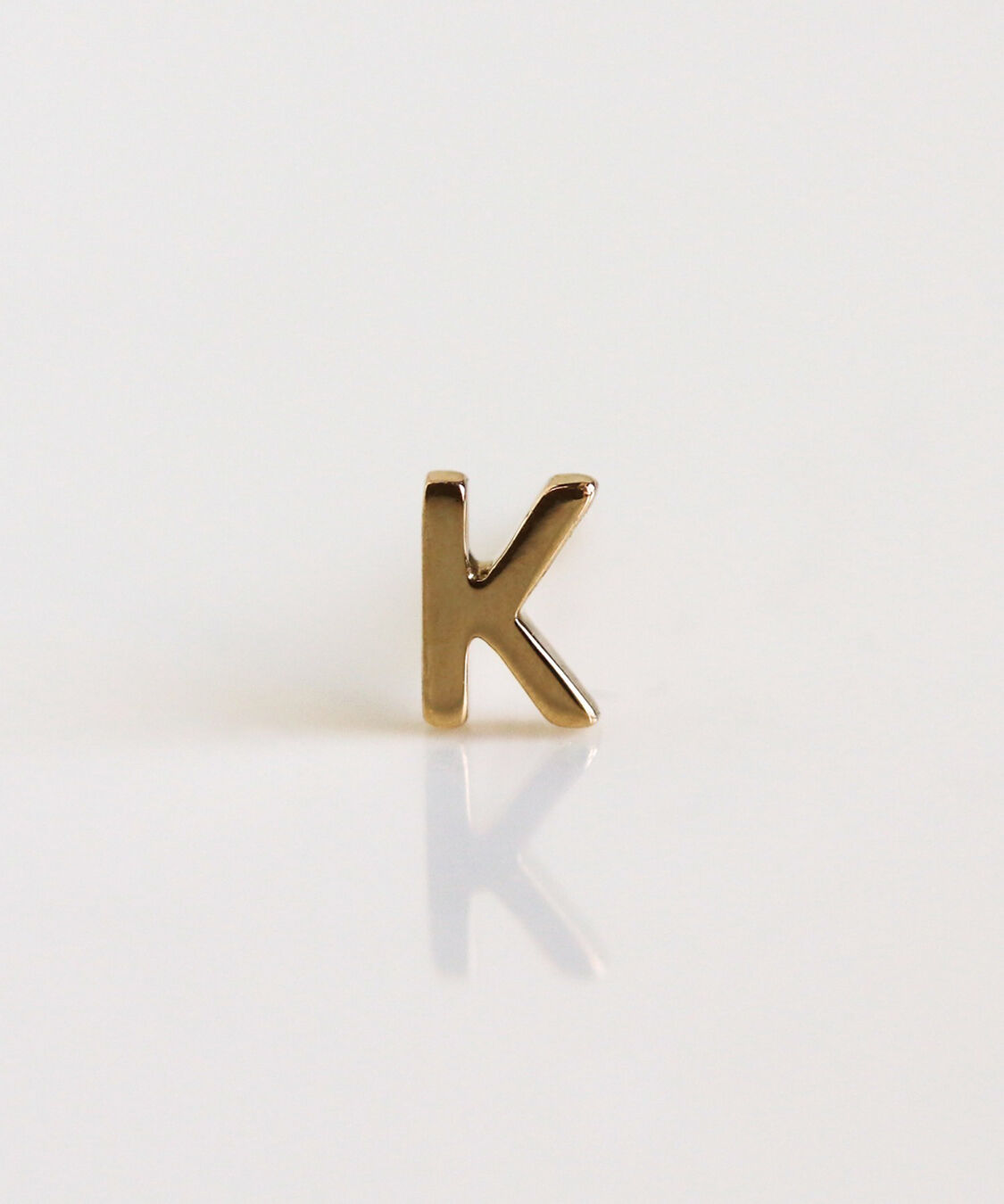  「ゴールド イニシャル ピアス | K10YG 【片耳用】」|ピアス|K
