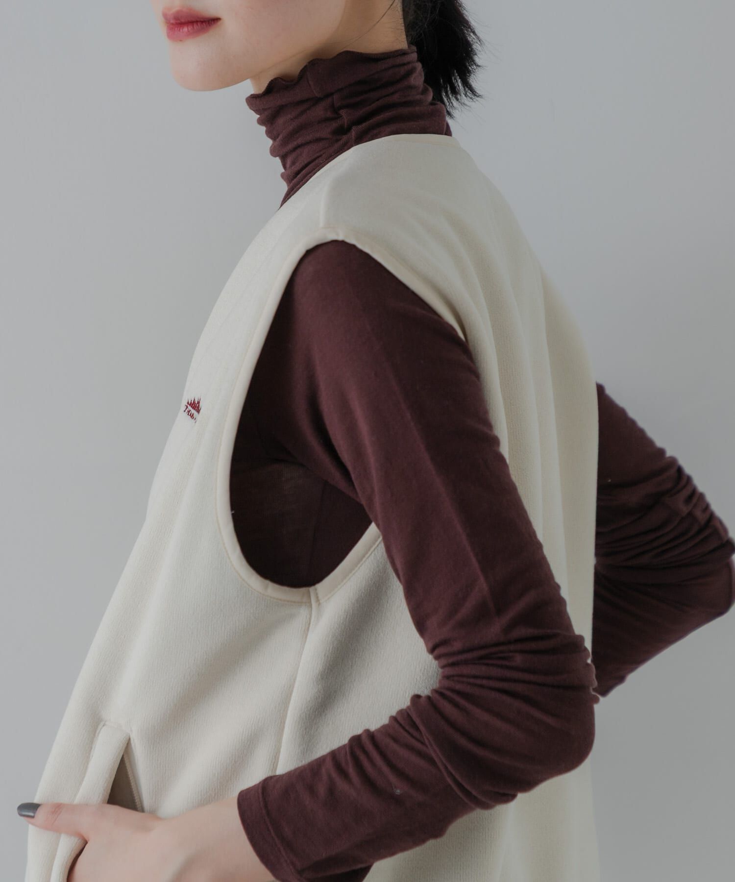 URBAN RESEARCH「『別注』THOUSAND MILE&times;URBAN RESEARCH　KNIT FREECE ZIP VEST」|ベスト・ジレ|