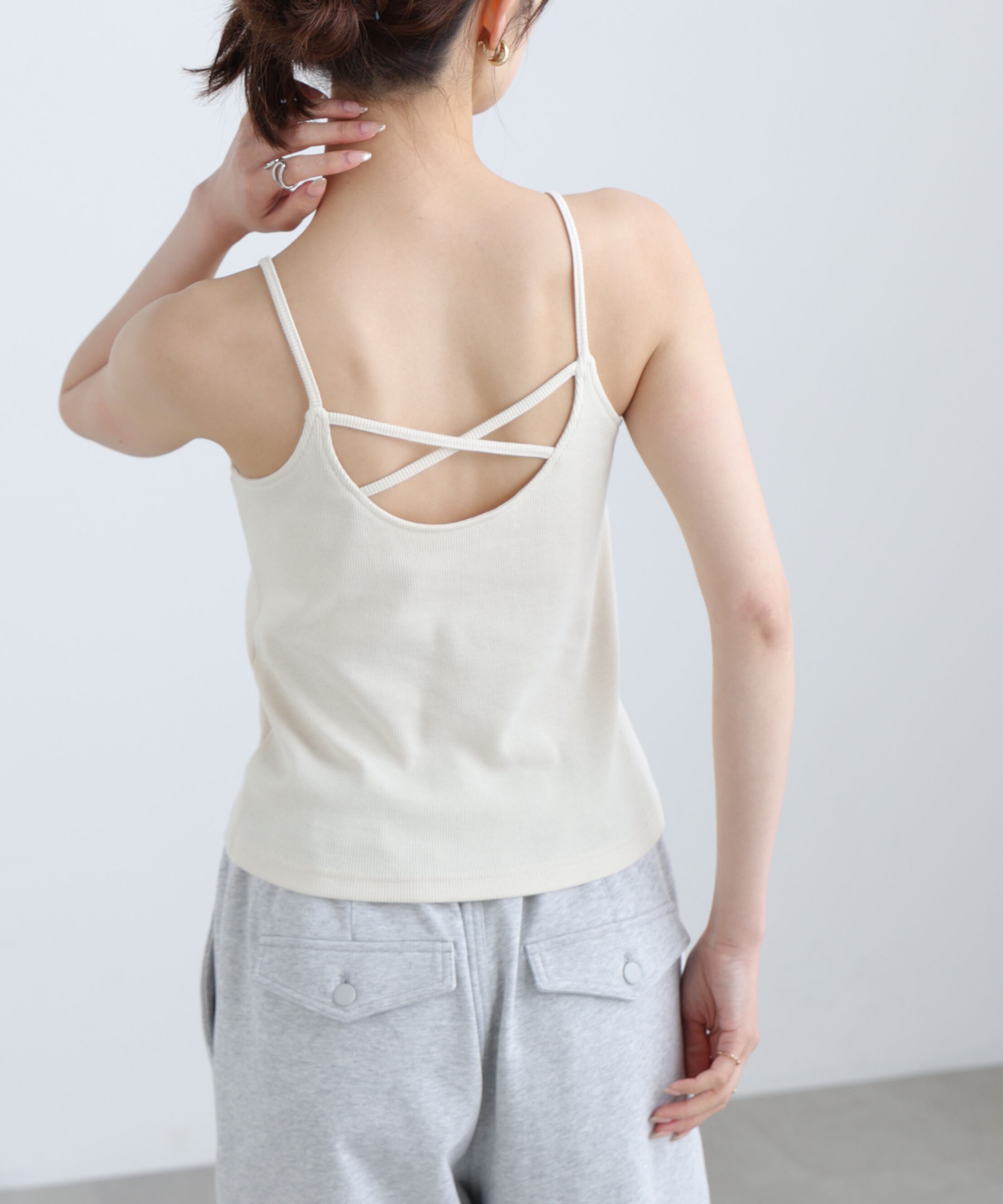  「バッククロスカップ付きキャミソール」|Tシャツ・カットソー|