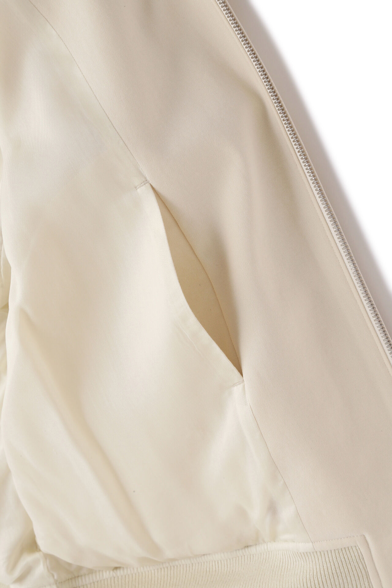 YLEVE 「YLEVE / COTTON VOILE GABARDINE NIDOM BZ」|ブルゾン・スタジャン|