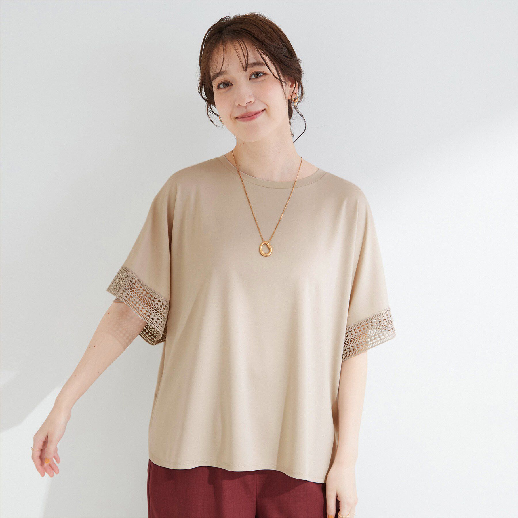 SHOO･LA･RUE「【ひんやり/UV/洗濯機可】お袖レースが上品 ゆったりとろみトップス」|Tシャツ・カットソー|