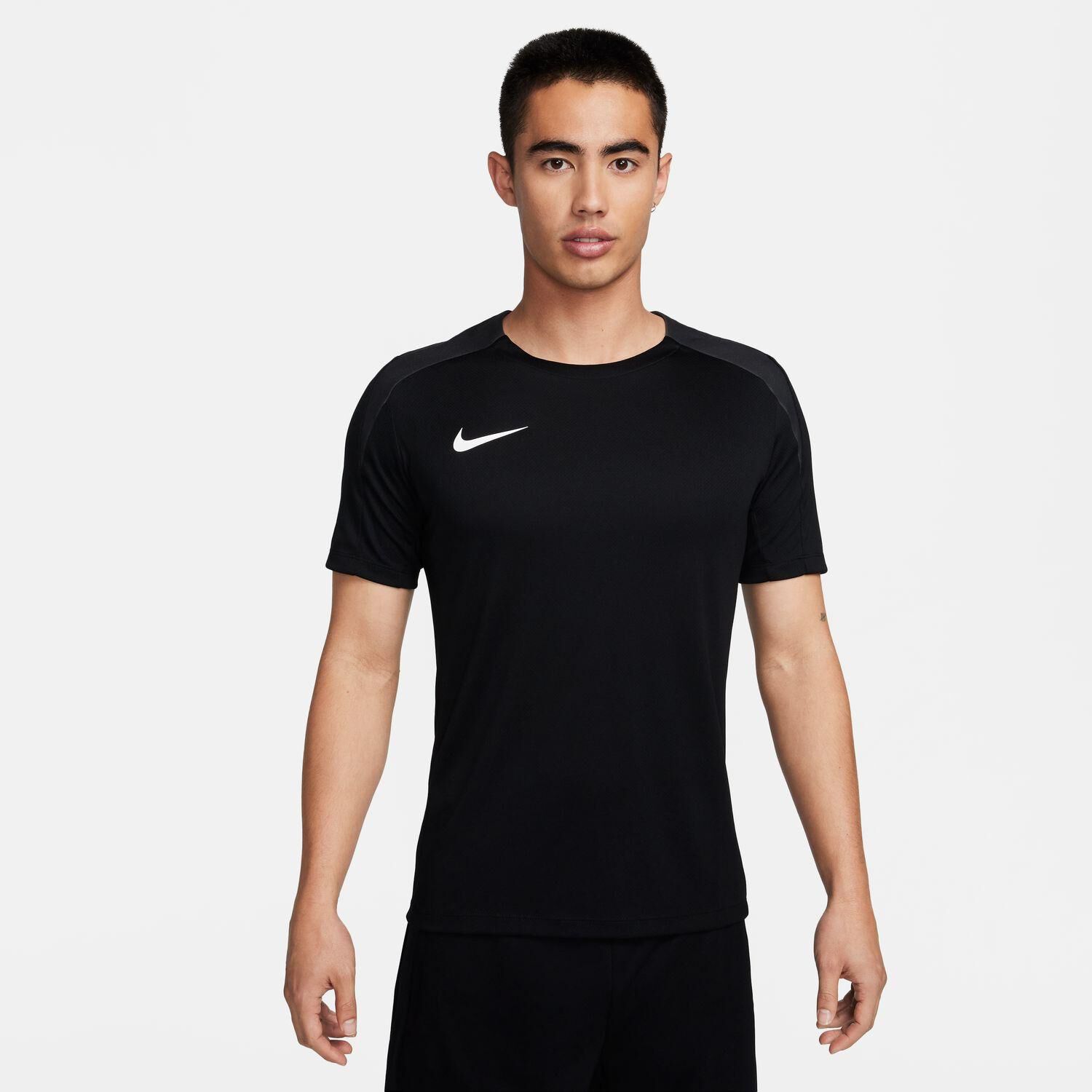 NIKE「【NIKE ｳｪｱ】M STRK TOP SS」|Tシャツ・カットソー|ブラック