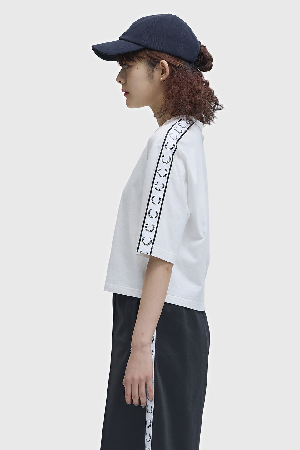 FRED PERRY 「Taped T-Shirt／ロゴテープTシャツ」|Tシャツ・カットソー|