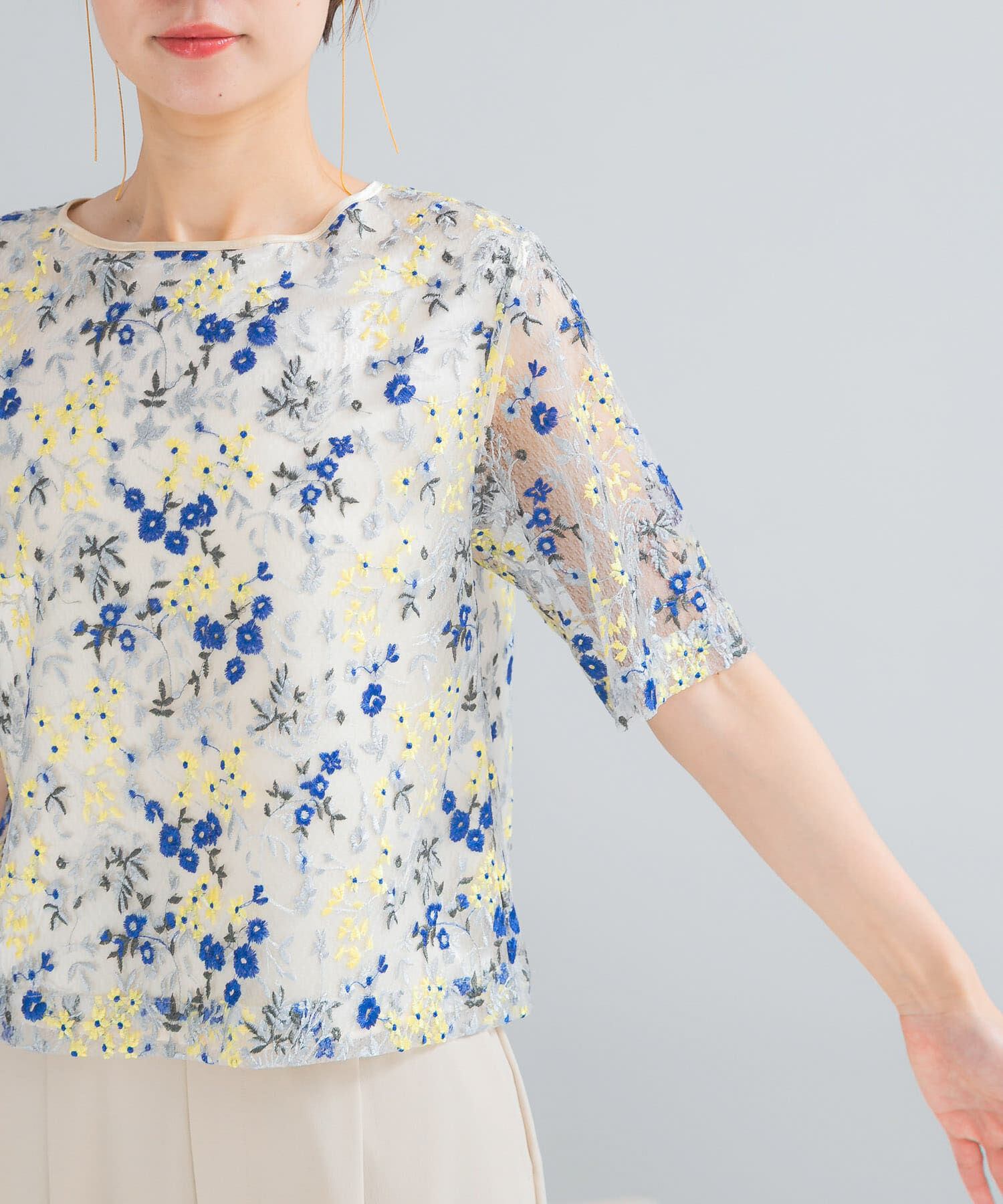 URBAN RESEARCH ROSSO「フラワー刺繍セミシアーブラウス」|シャツ・ブラウス|