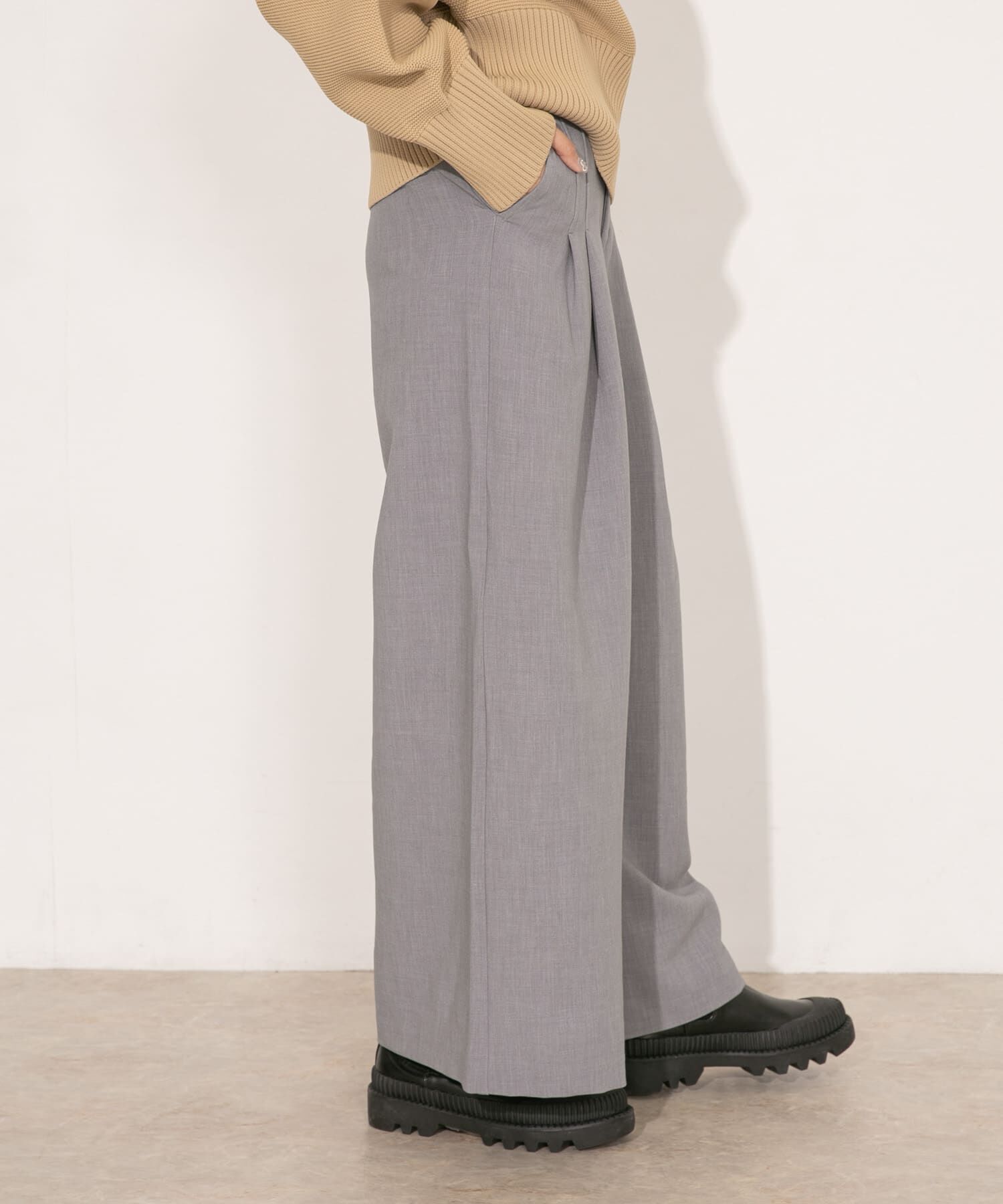  「ダブルタックワイドパンツ」|その他|