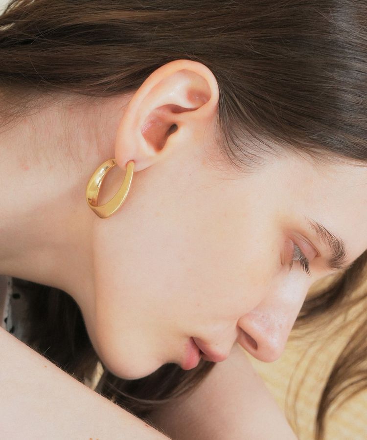 YECCA VECCA「メタルフープピアス」|ピアス|Gold