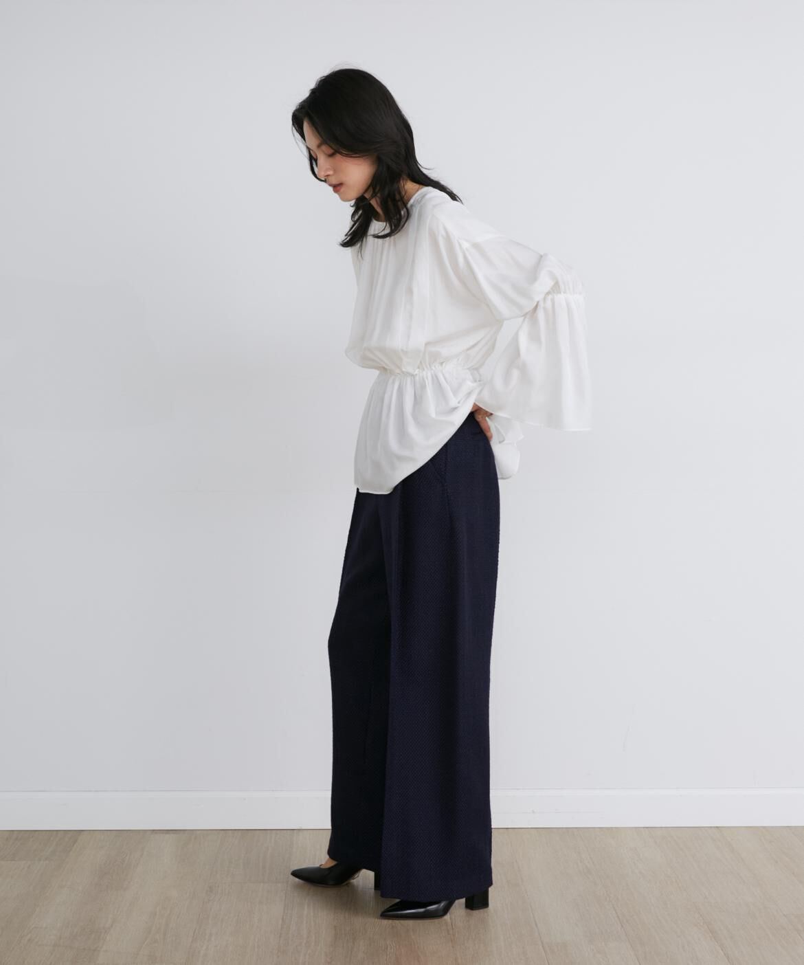 INED「シャーリングギャザーブラウス《la veille by SUPERIOR CLOSET》」|シャツ・ブラウス|
