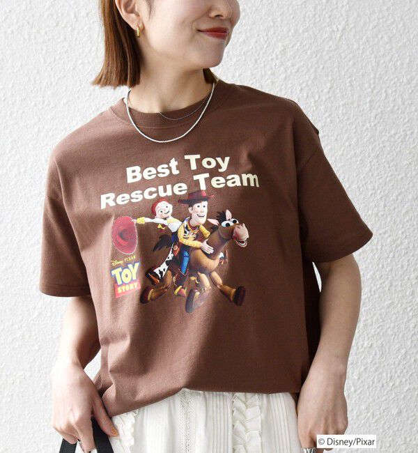SHIPS any「SHIPS any:〈洗濯機可能〉TOYSTORY/トイ・ストーリー/ プリント ロゴ TEE」|Tシャツ・カットソー|ブラウン