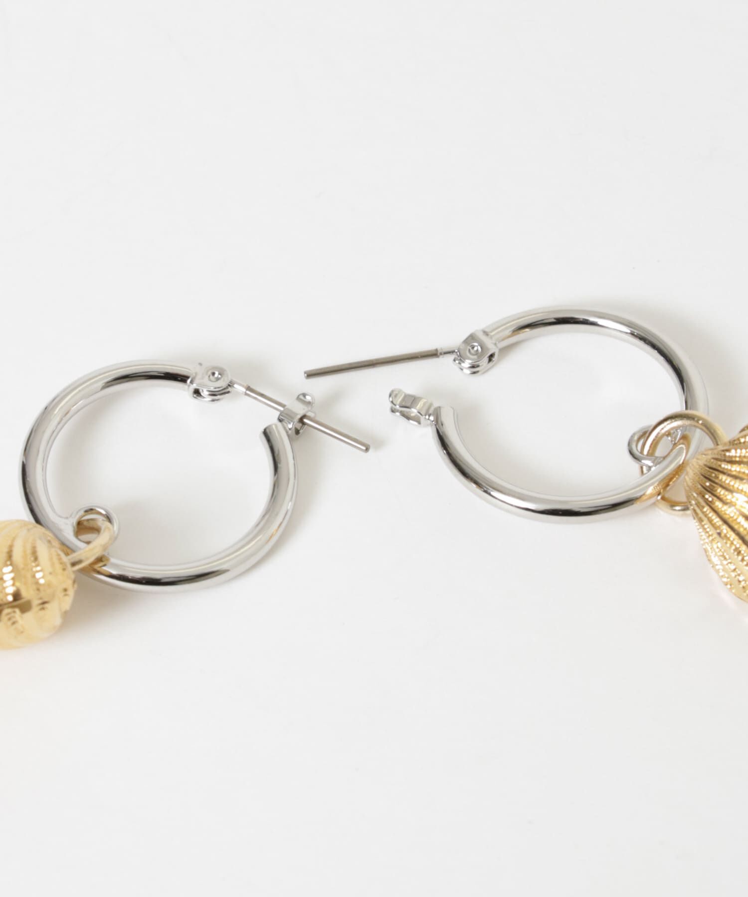 URBAN RESEARCH「gren by M　ヴィンテージシェルフープピアス」|ピアス|