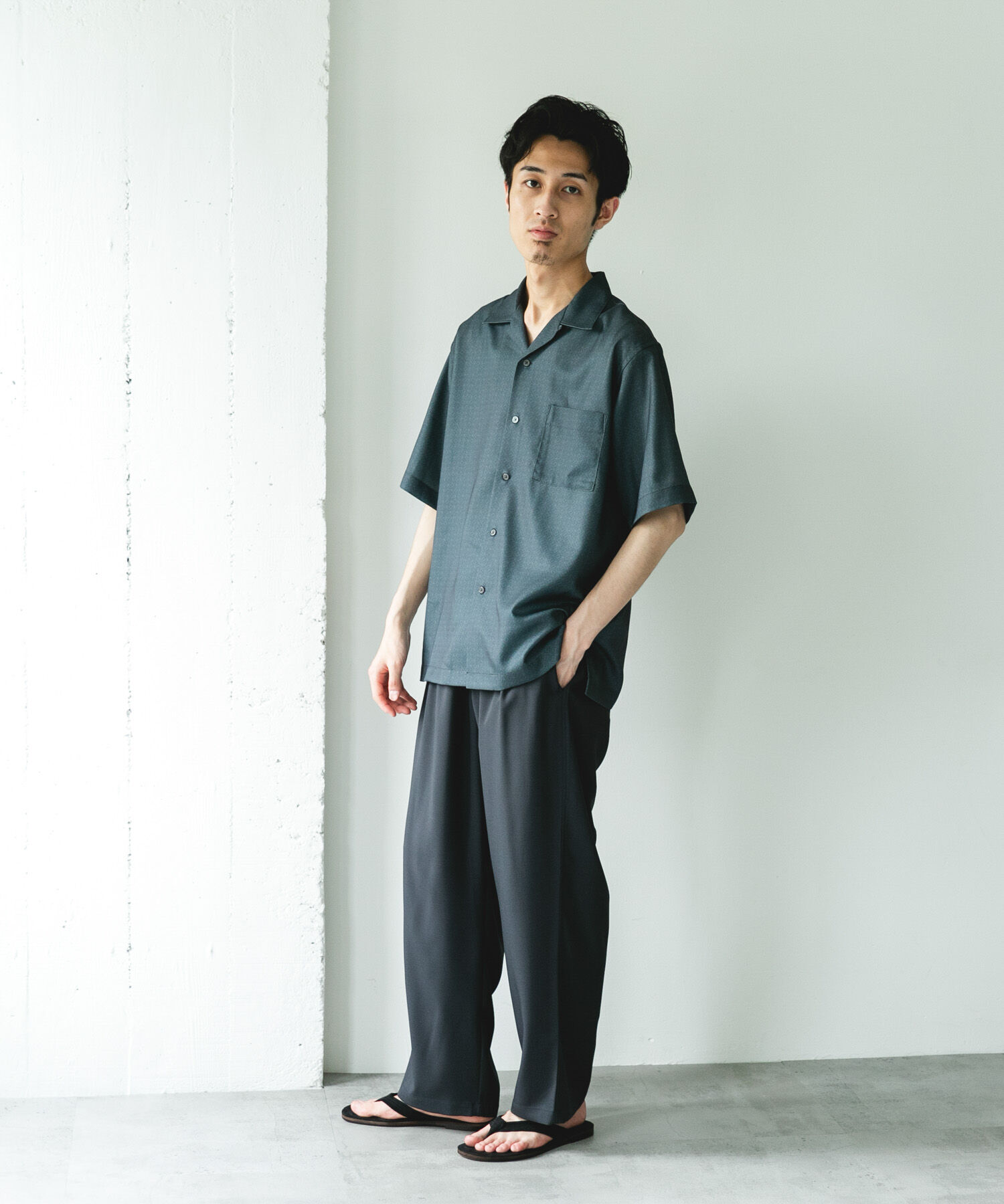 URBAN RESEARCH DOORS「セオアルファアプリントオープンカラーシャツ」|シャツ・ブラウス|