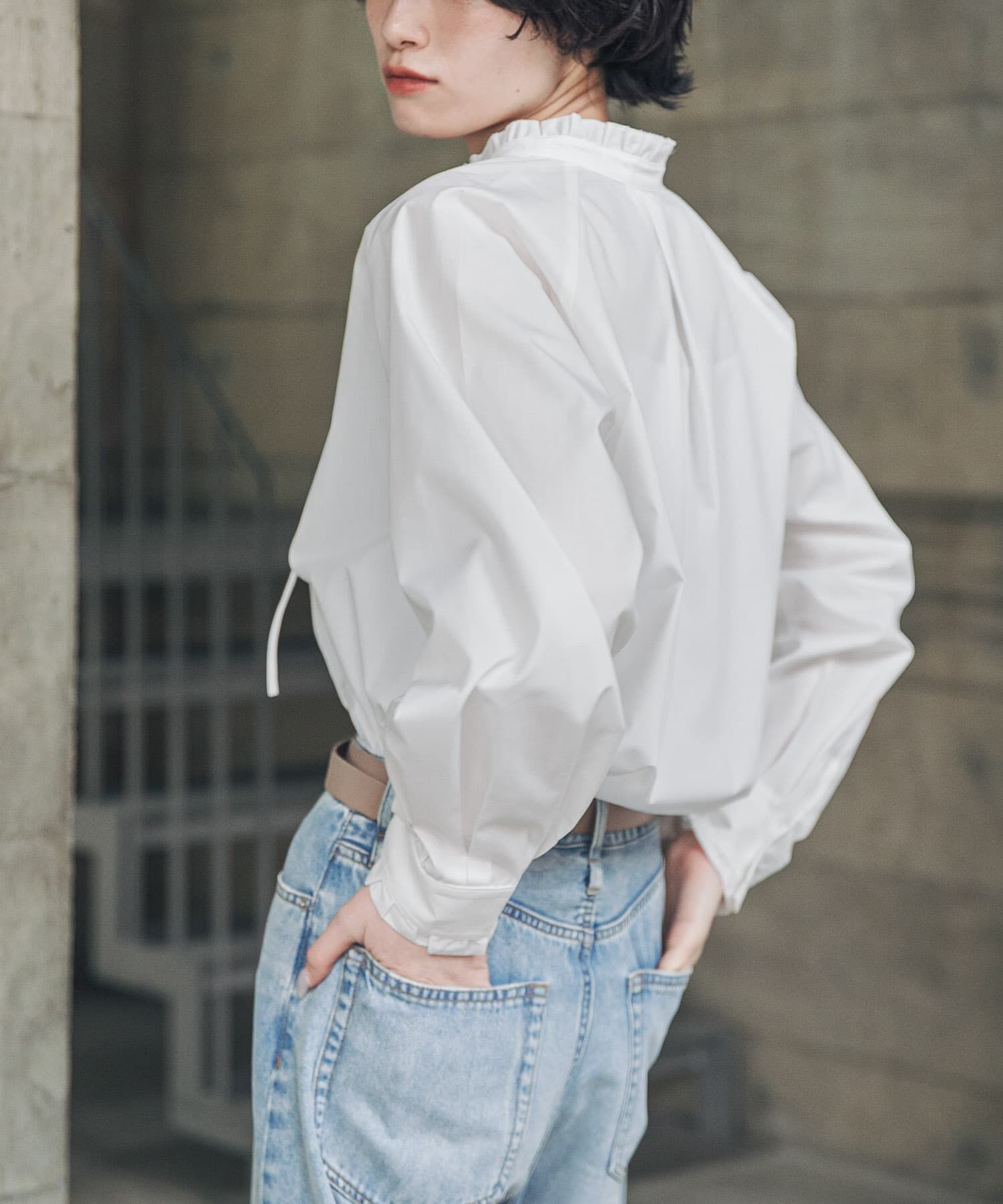 URBAN RESEARCH DOORS「『速乾/イージーケア/UVカット』『UR TECH』Aircareフリルネックブラウス」|シャツ・ブラウス|