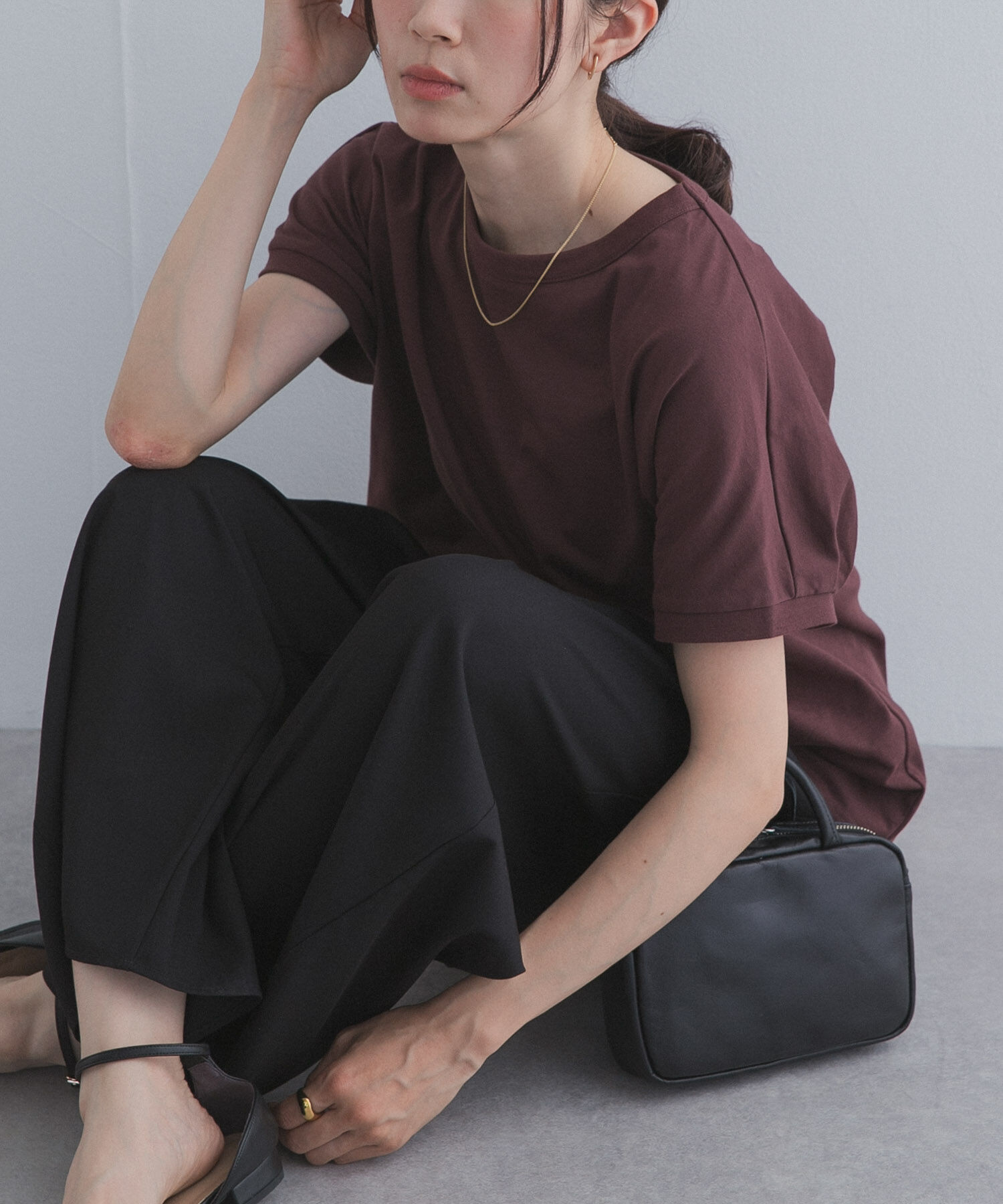 URBAN RESEARCH DOORS「『UR TECH ひやサラクール』バックポイントタックプルオーバー」|Tシャツ・カットソー|ブラウン