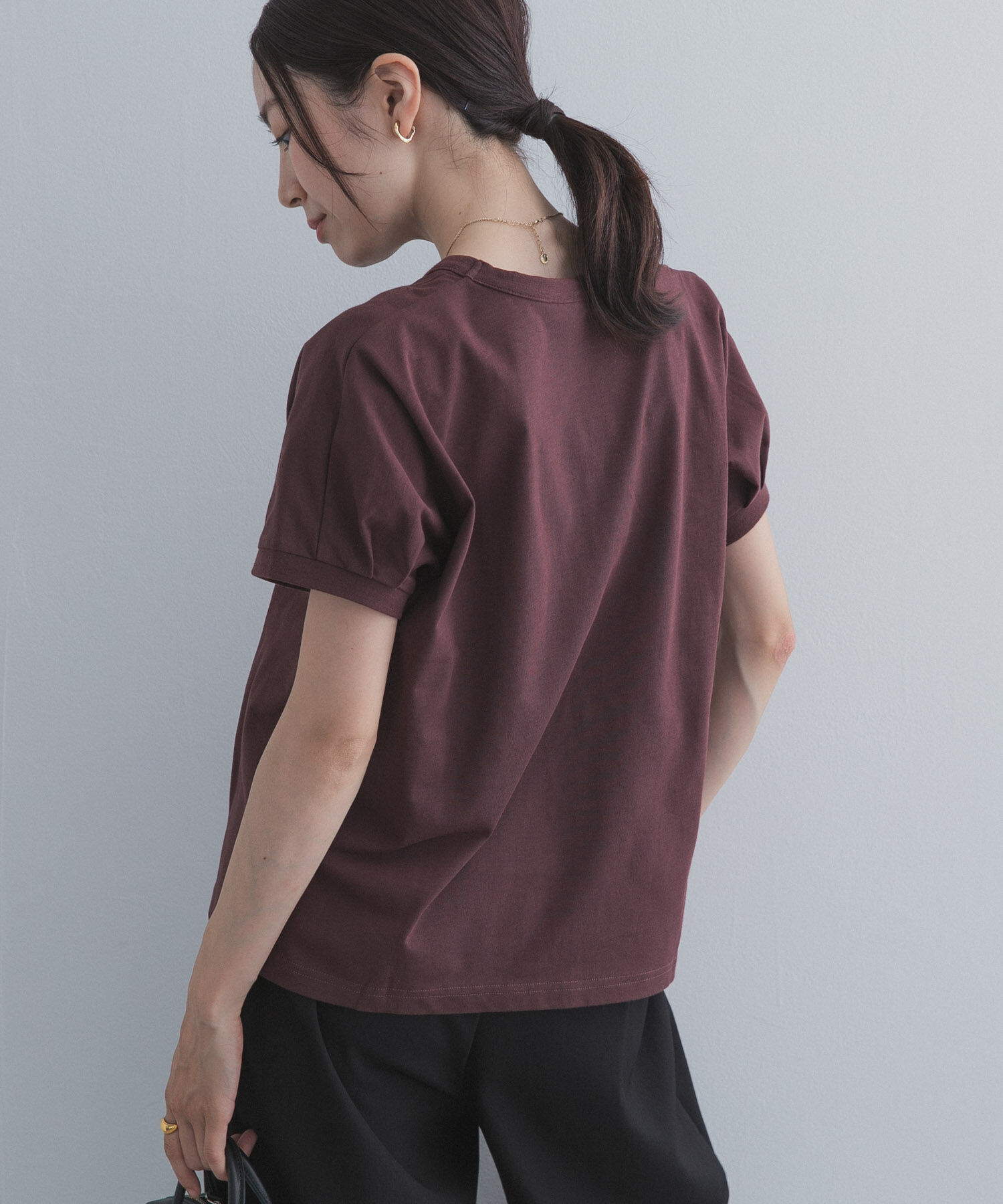 URBAN RESEARCH DOORS「『UR TECH ひやサラクール』バックポイントタックプルオーバー」|Tシャツ・カットソー|