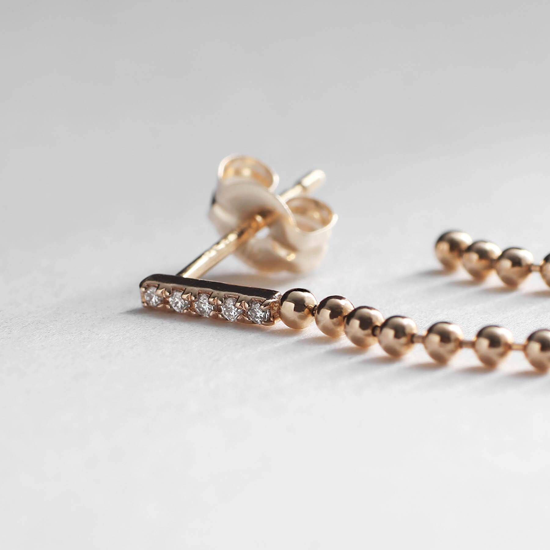 COCOSHNIK「K10ダイヤモンド ボールチェーン スタッドピアス」|ピアス|