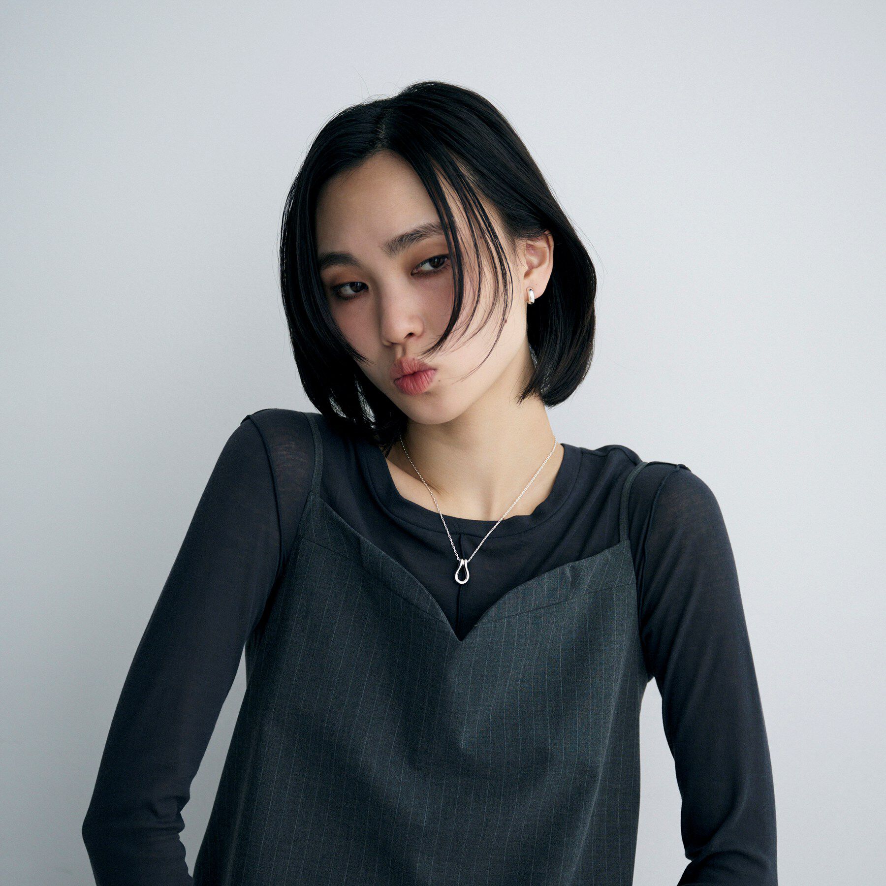 COCOSHNIK ONKITSCH「シルバー ハギーイヤリング ドーム S」|イヤリング|