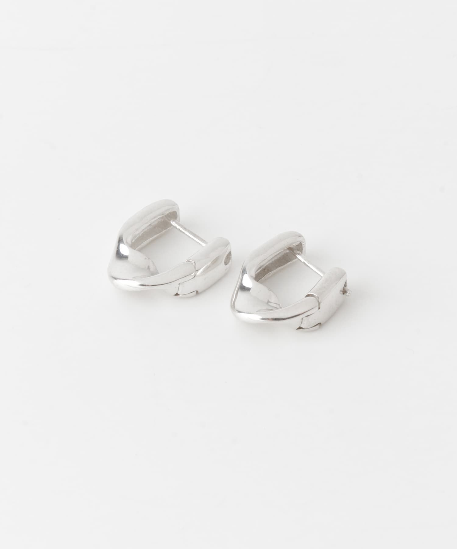 SMELLY「SMELLY so&rsquo;　twist pierce」|ピアス|