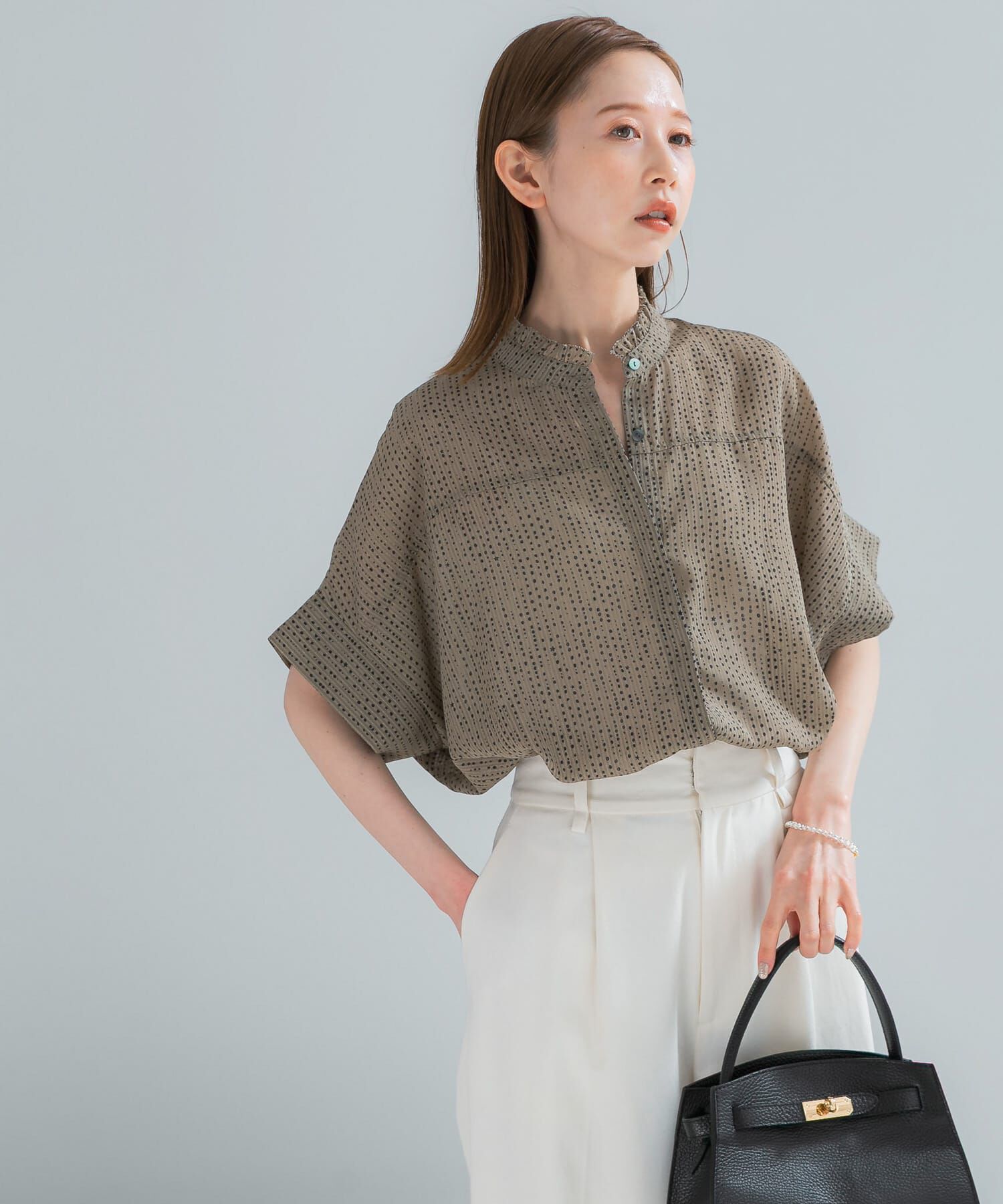 URBAN RESEARCH ROSSO「『WEB/一部店舗限定』ウォッシャブルドットフリルネックブラウス」|シャツ・ブラウス|