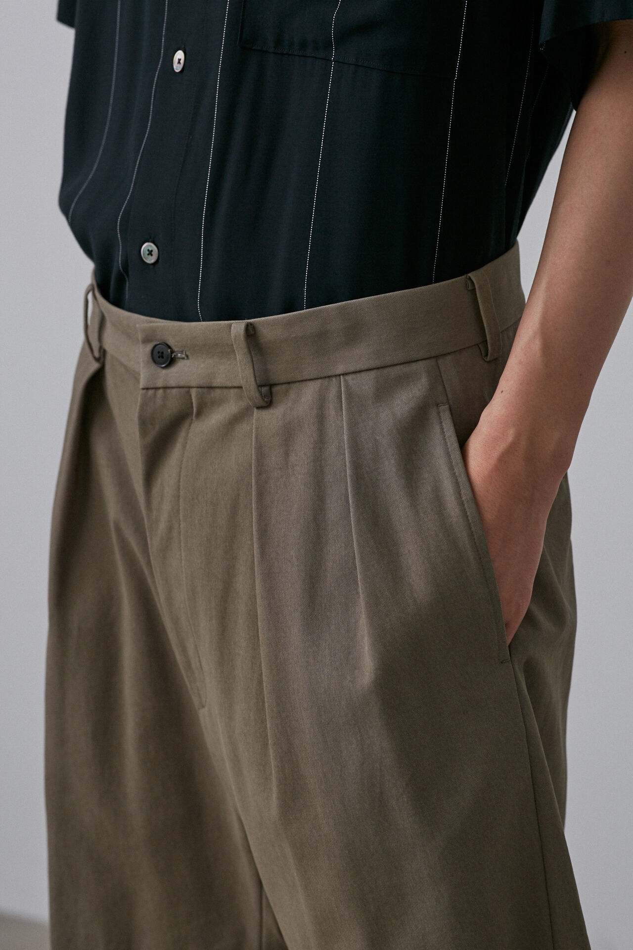 YLEVE 「YLEVE / COTTON VOILE GABARDINE NIDOM SHORTS」|その他|