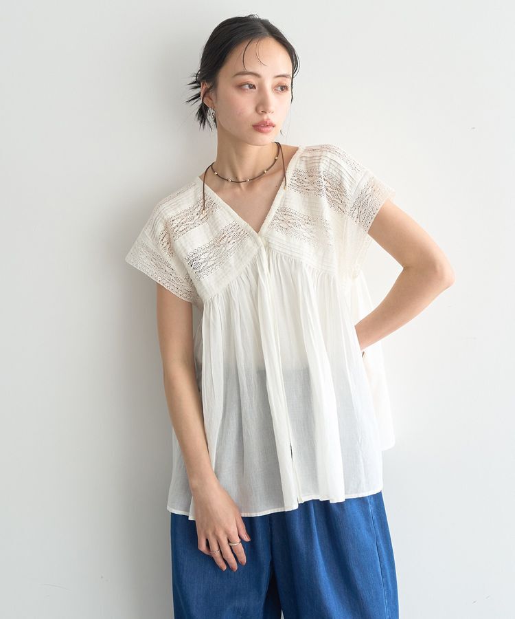 earth music&ecology「【WEB・一部店舗限定】レース&ピンタックフレンチブラウス」|シャツ・ブラウス|
