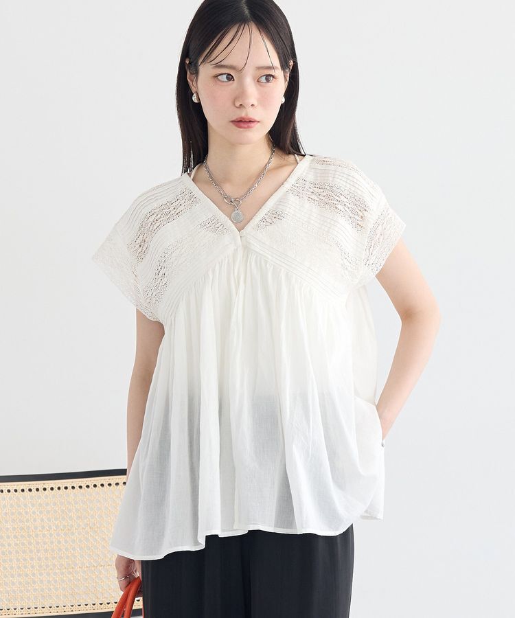 earth music&ecology「【WEB・一部店舗限定】レース&ピンタックフレンチブラウス」|シャツ・ブラウス|