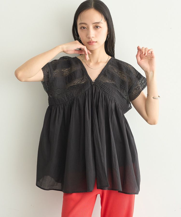 earth music&ecology「【WEB・一部店舗限定】レース&ピンタックフレンチブラウス」|シャツ・ブラウス|Black