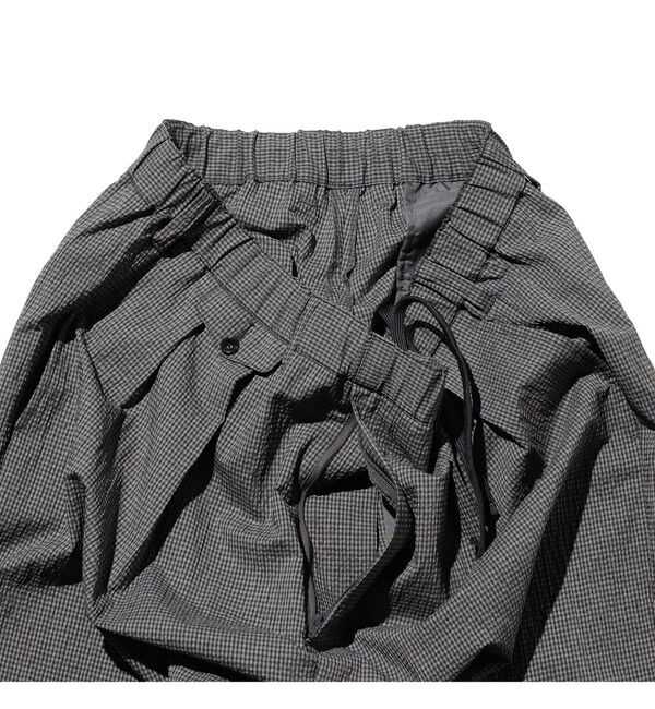 BEAMS PLUS「BEAMS PLUS｜2 Pleats Anywhere(wear) Seersucker Plaid｜ 吸水速乾  パッカブル 」|チノ|