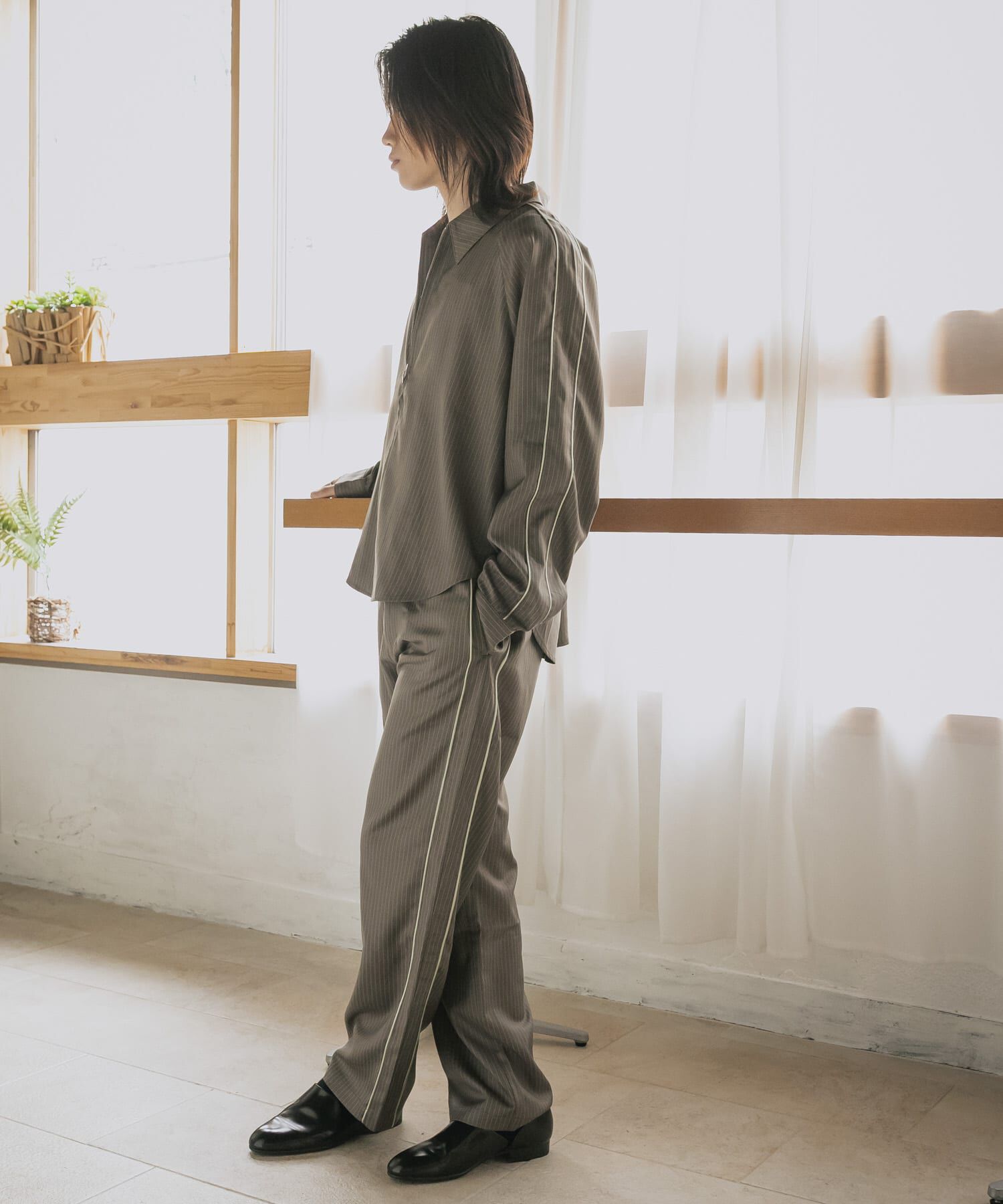 SENSE OF PLACE by URBAN RESEARCH「サイドラインピンストライプジップシャツ」|シャツ・ブラウス|