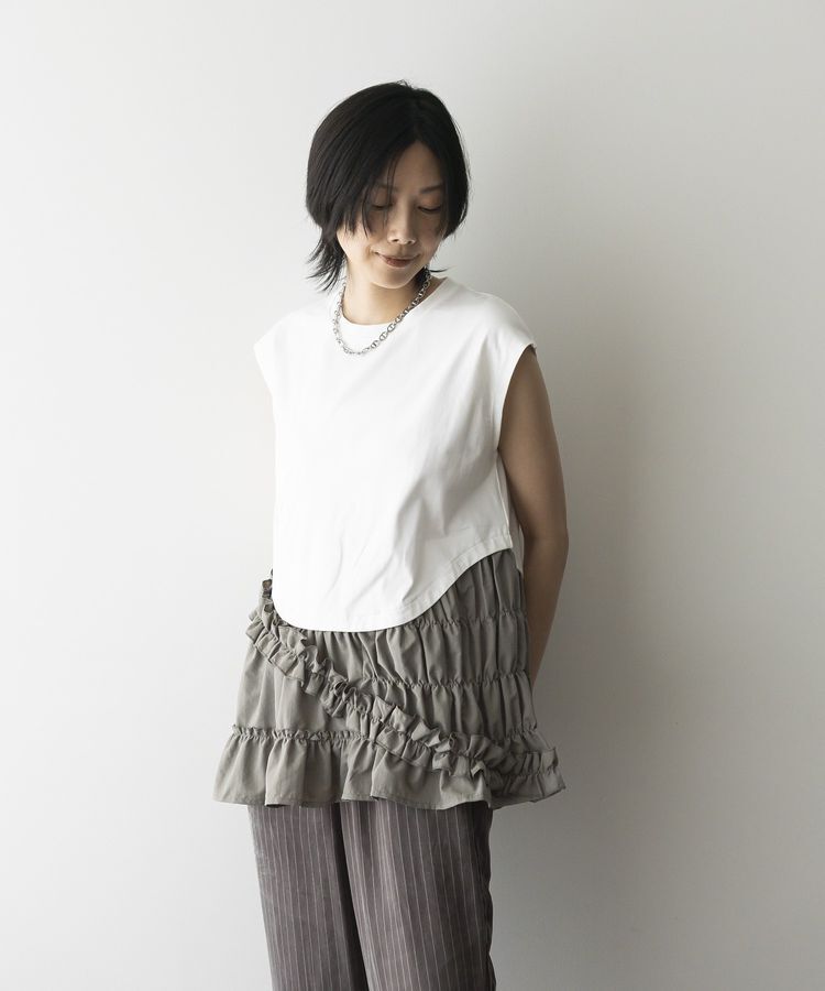 GARAGE OF GOOD CLOTHING「フリルデザインドッキングプルオーバー」|Tシャツ・カットソー|White